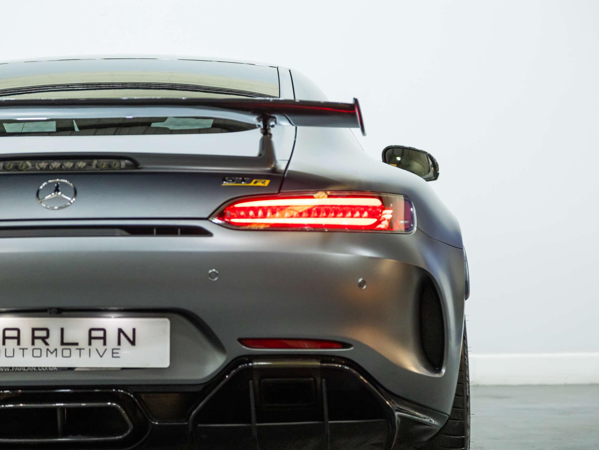 Mercedes-Benz Amg GT view 30