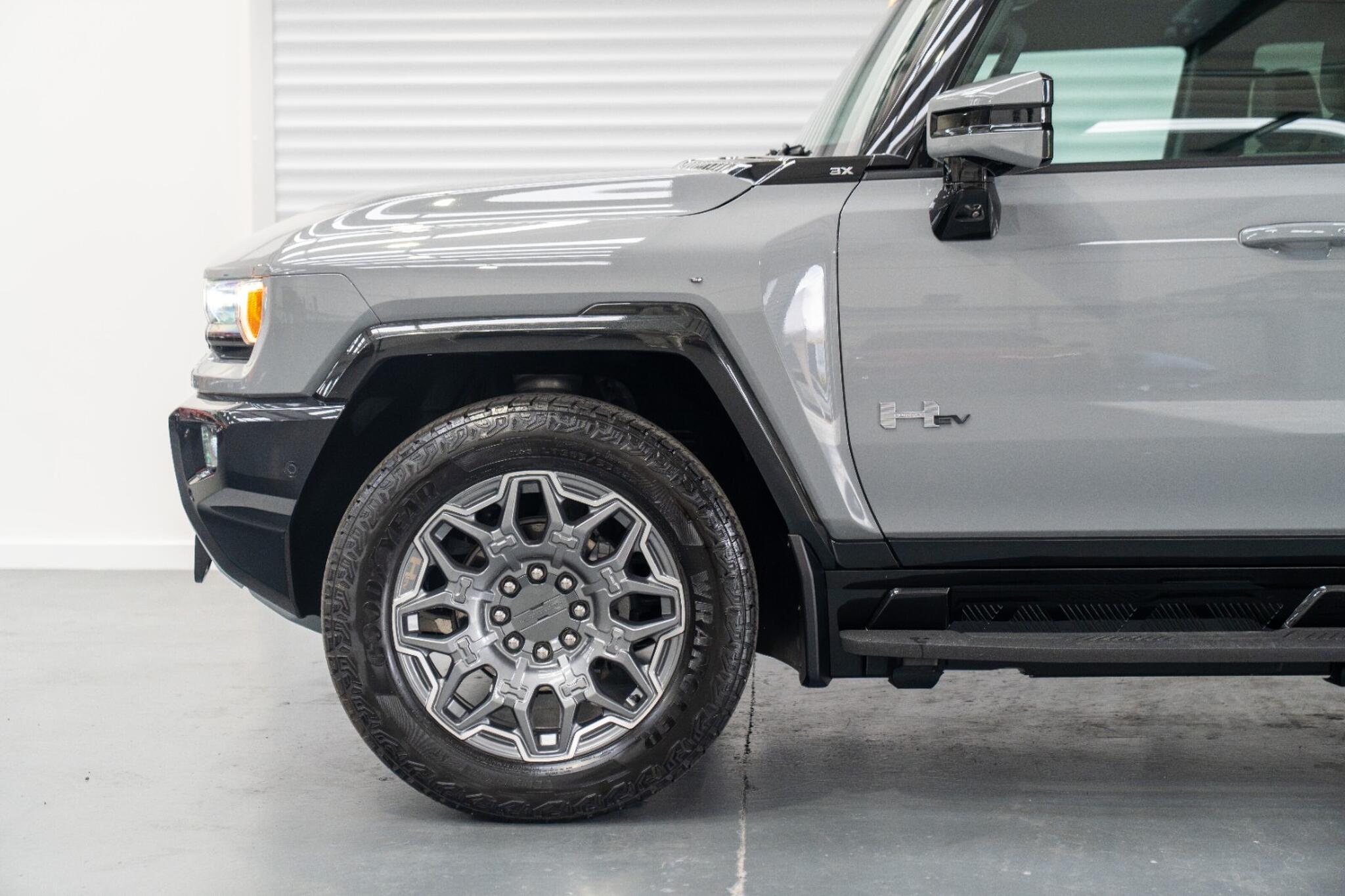 Hummer H3 view 26