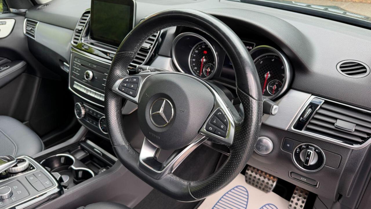 Mercedes-Benz Gle view 16