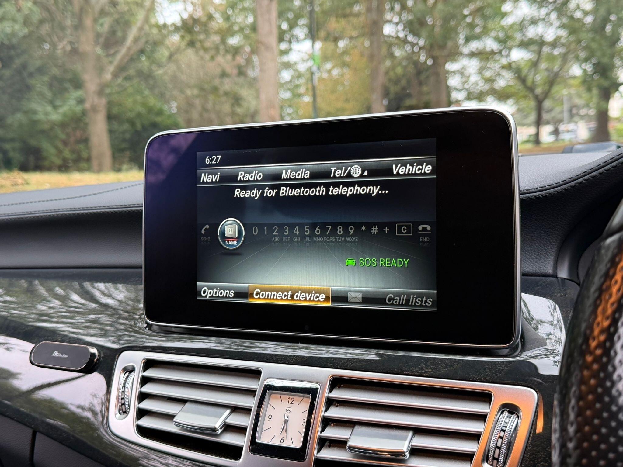 Mercedes-Benz CLS view 26