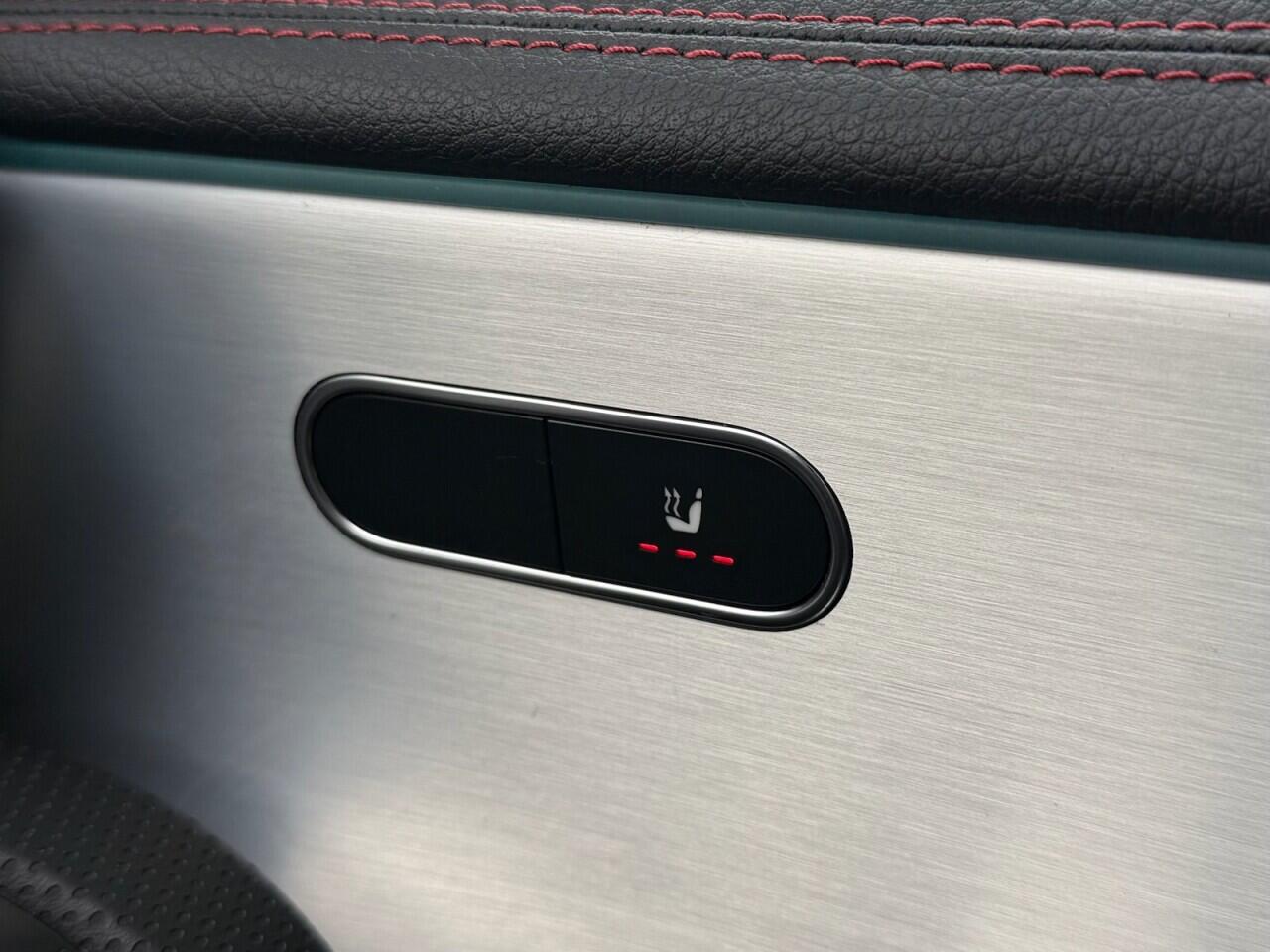 Mercedes-Benz Cla view 5