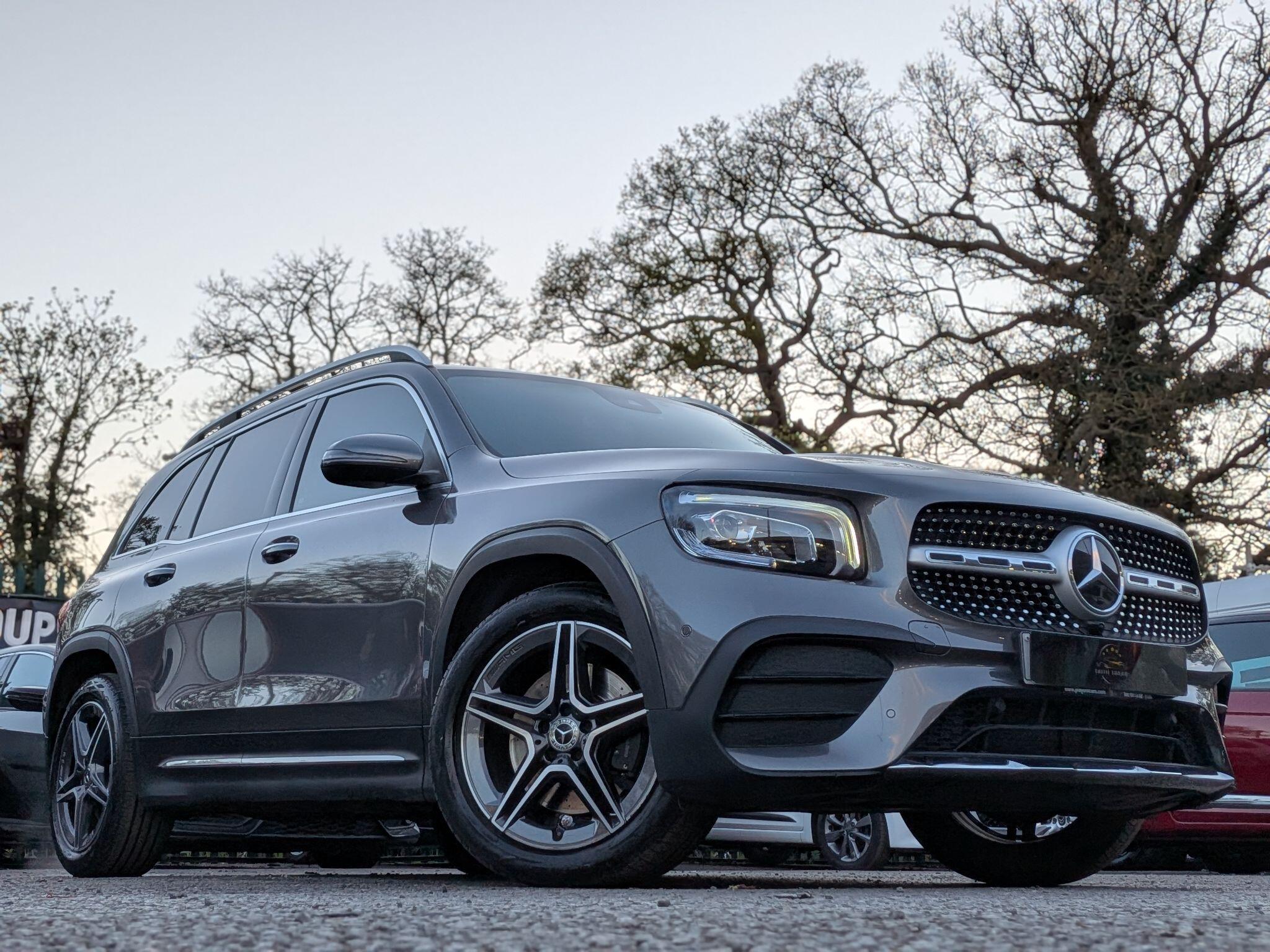 Mercedes-Benz GLB view 4