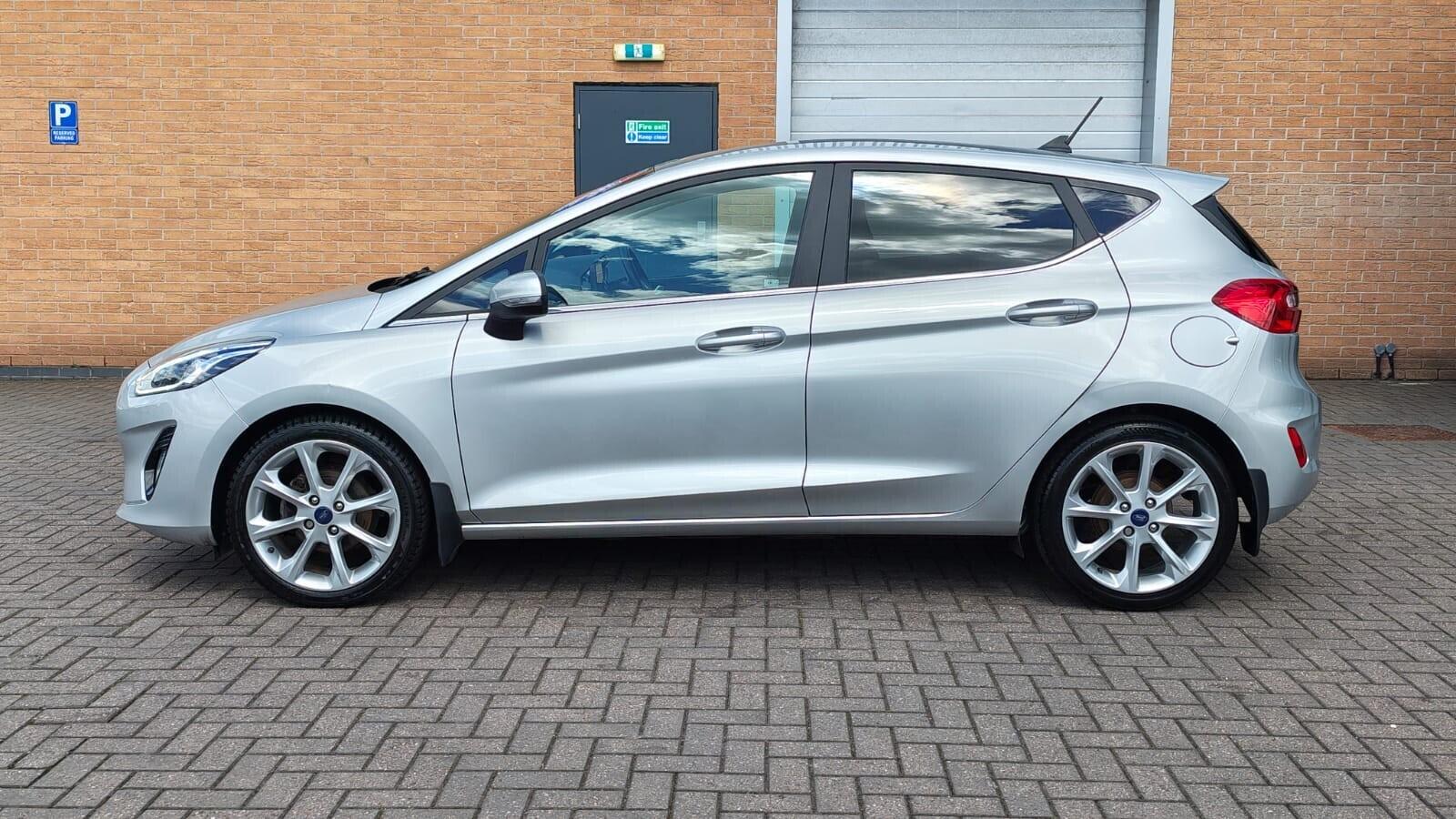 Ford Fiesta view 5