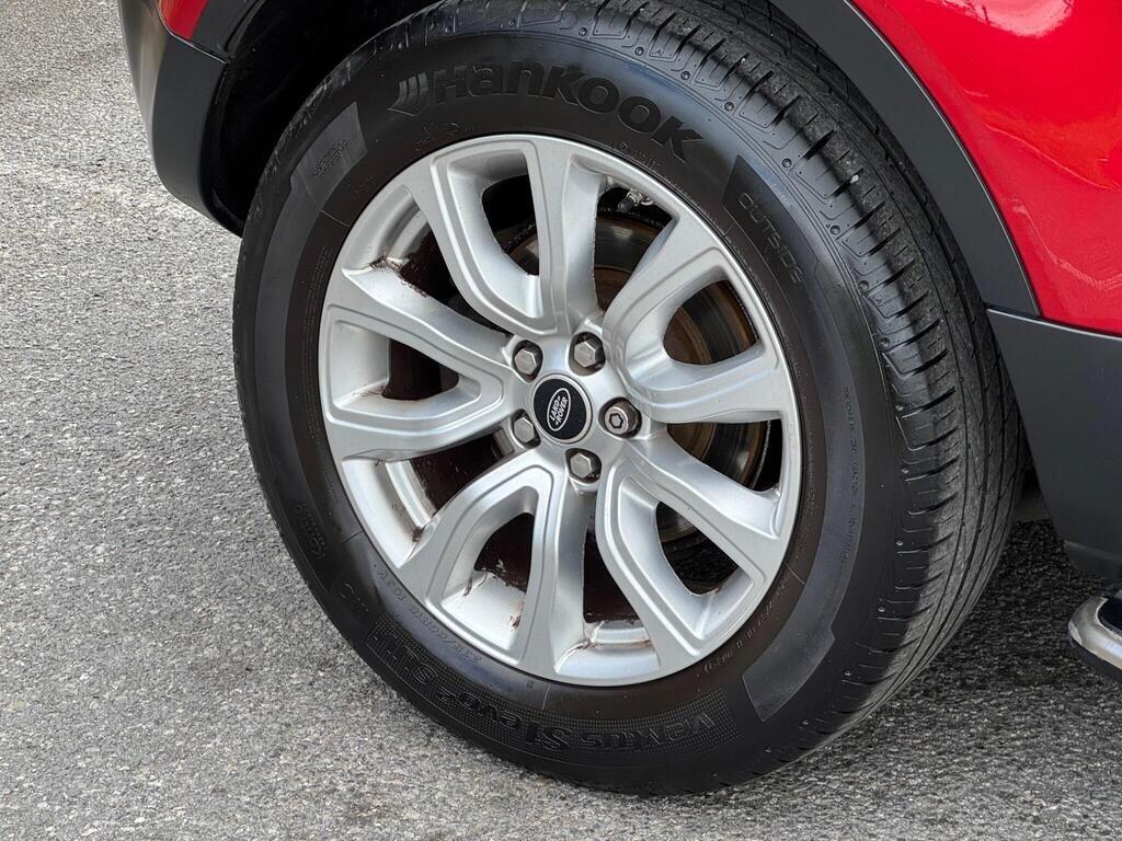 Land Rover Range Rover Evoque view 32