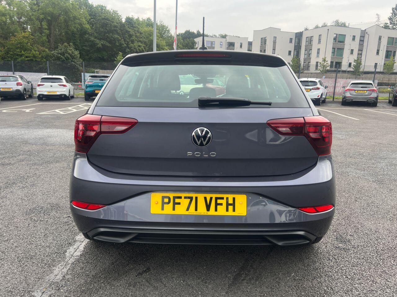 Volkswagen Polo view 5