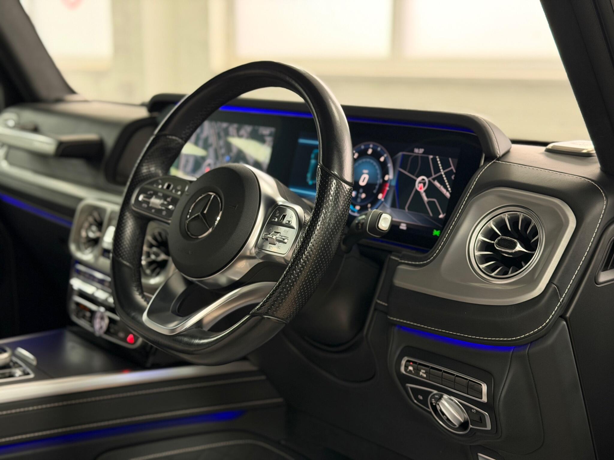 Mercedes-Benz G-Class view 19