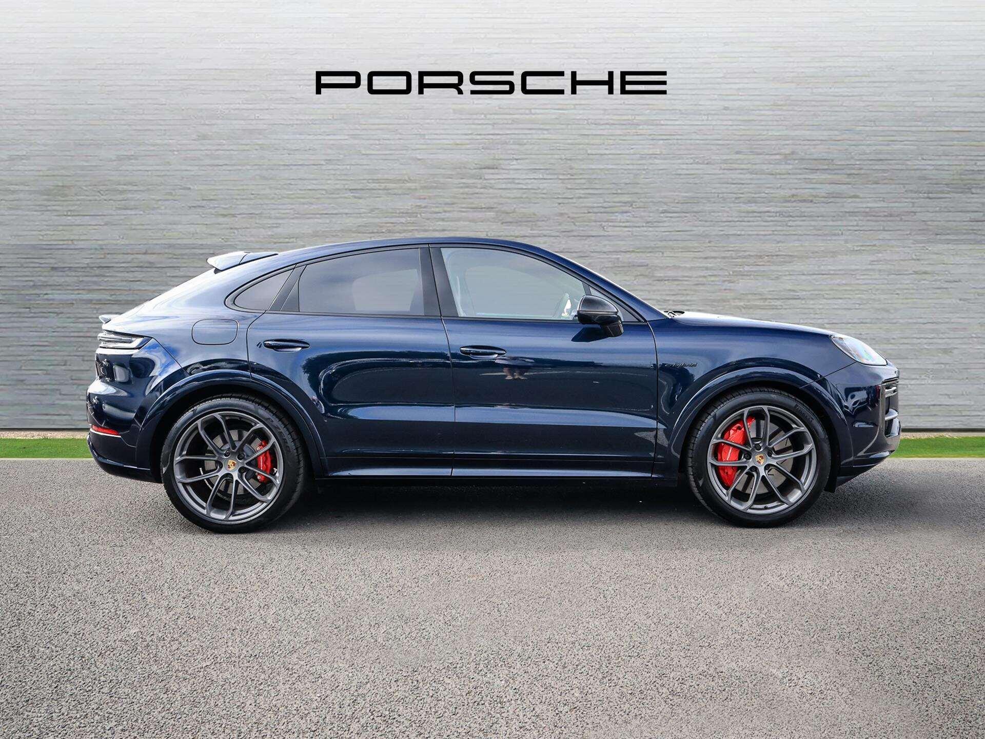 Porsche Cayenne view 7