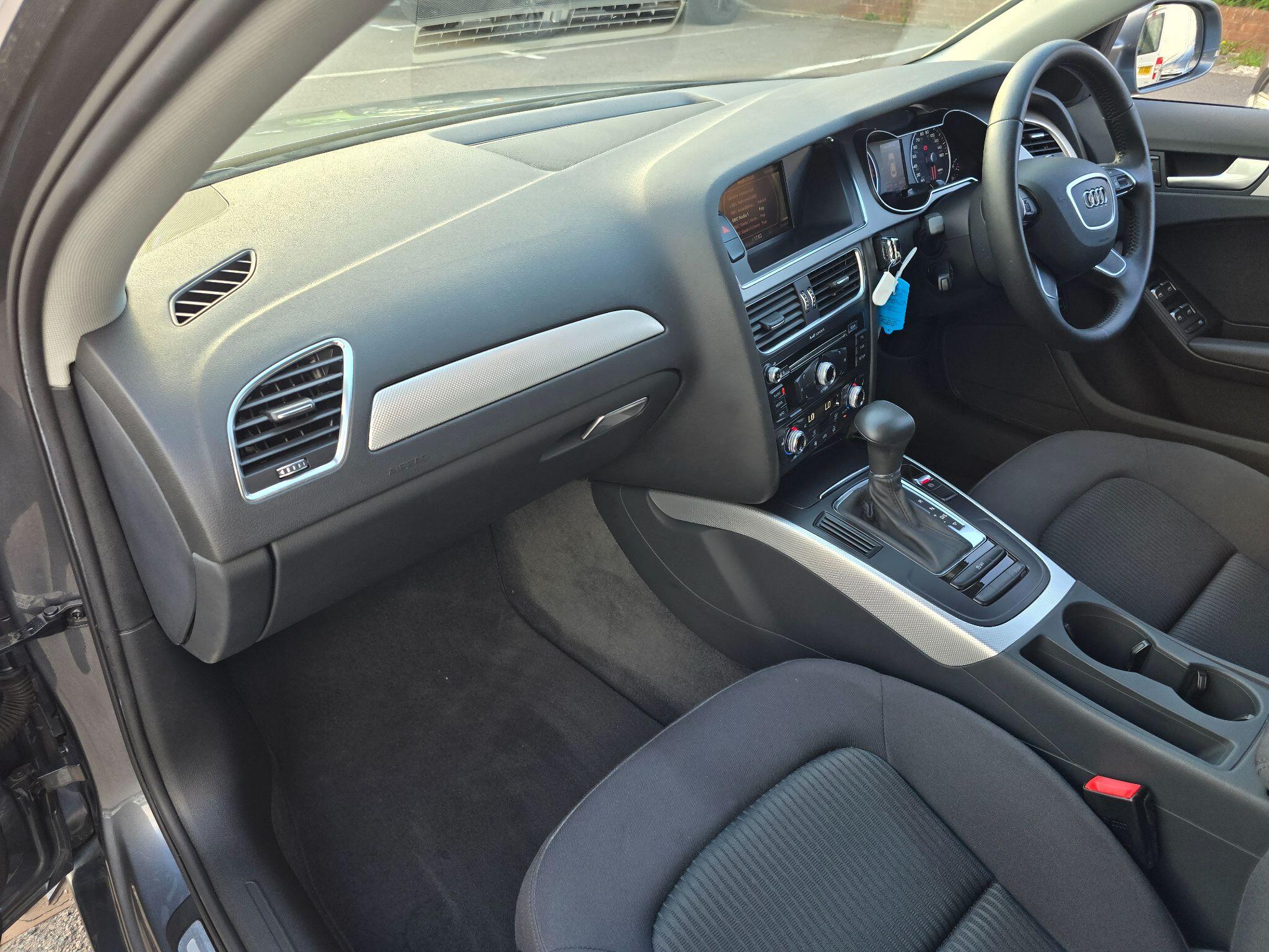 Audi A4 view 37