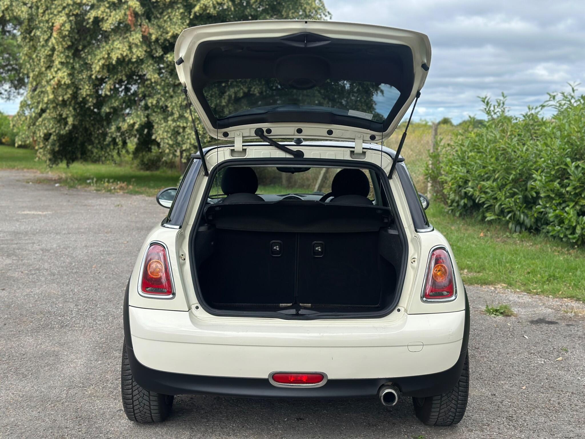 Mini Hatch view 46