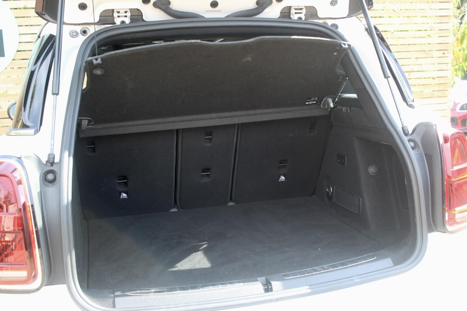 Mini Countryman view 32