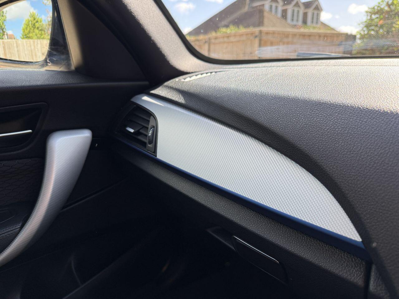 BMW 1 Series view 21