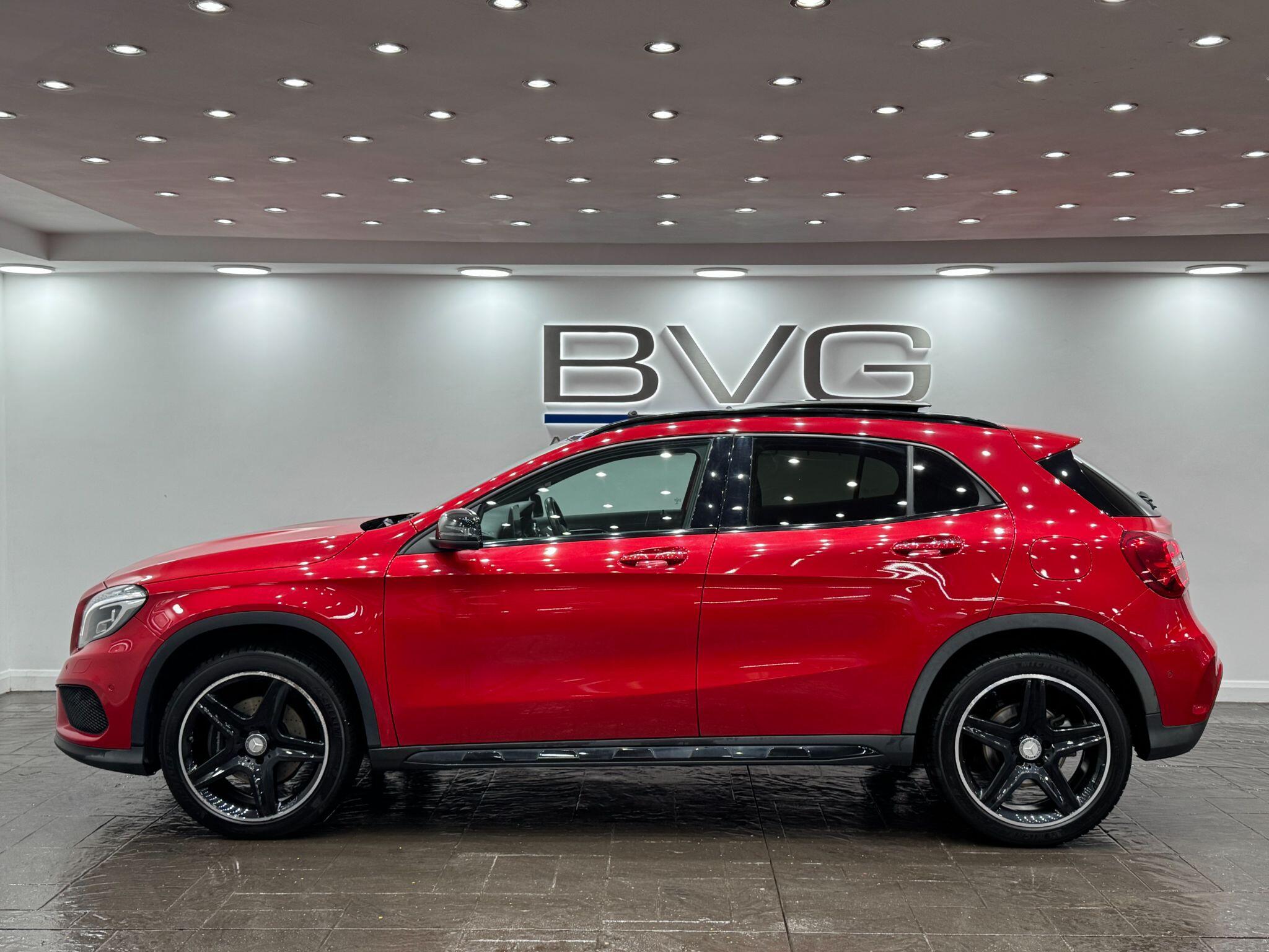 Mercedes-Benz GLA view 15