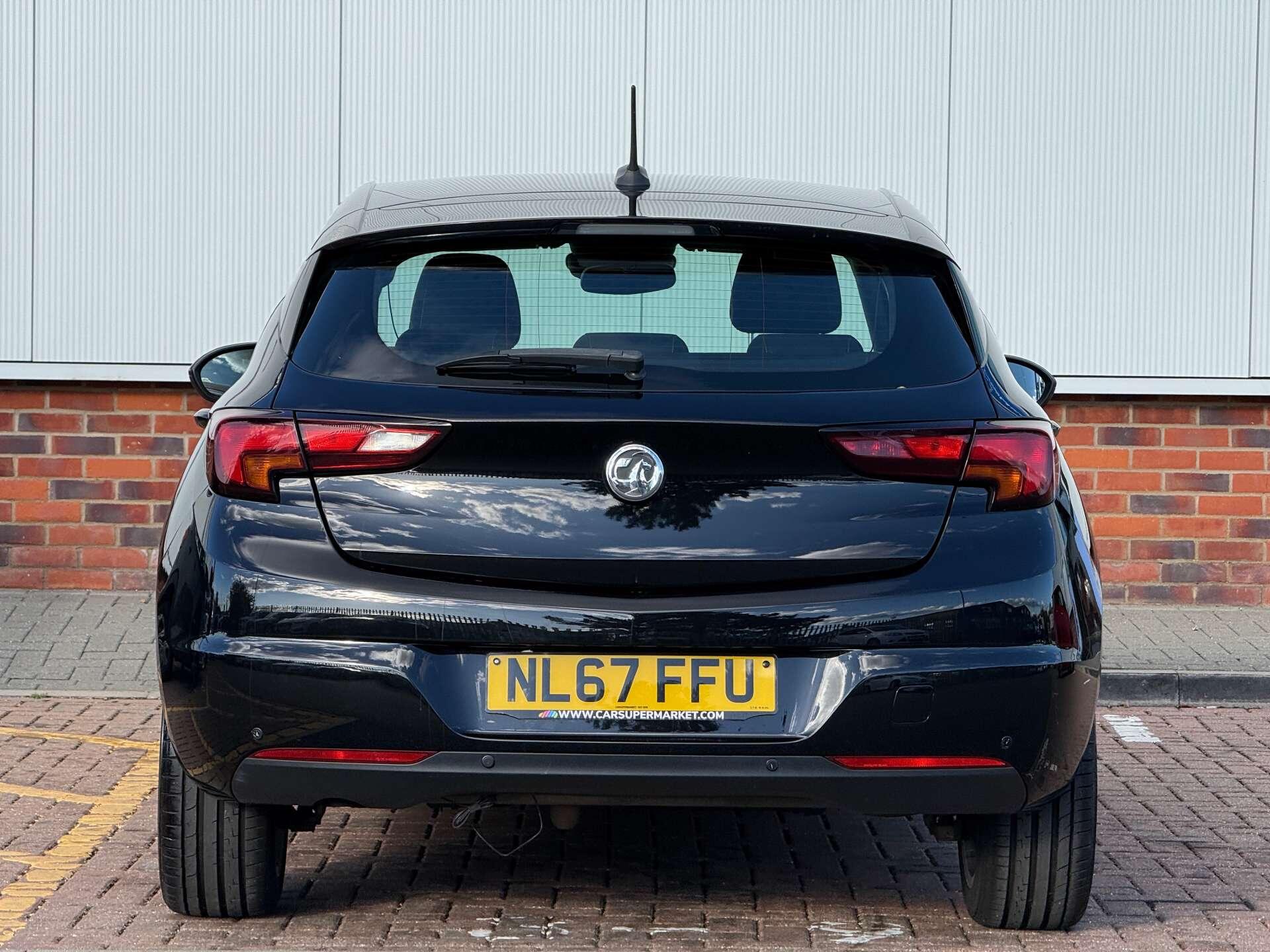 Vauxhall Astra view 5
