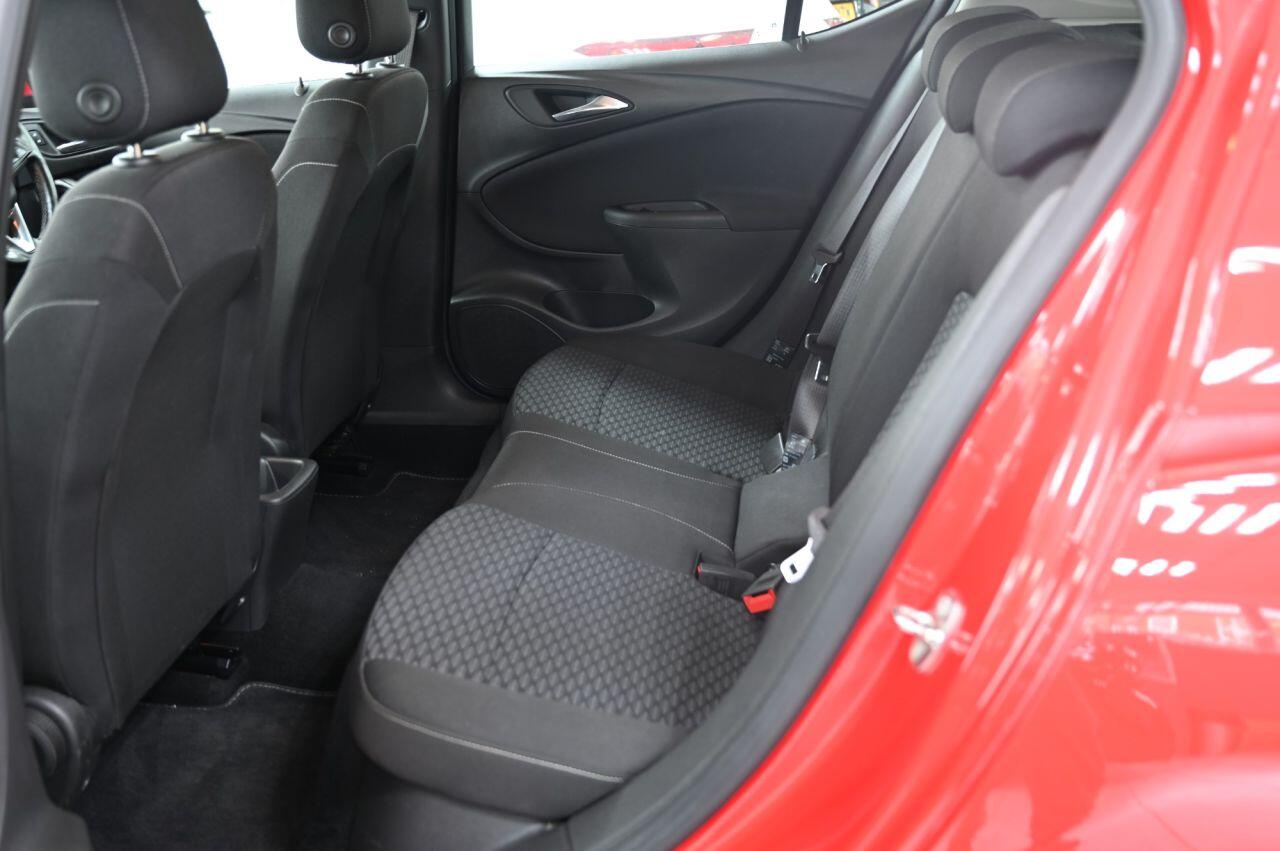 Vauxhall Astra view 15
