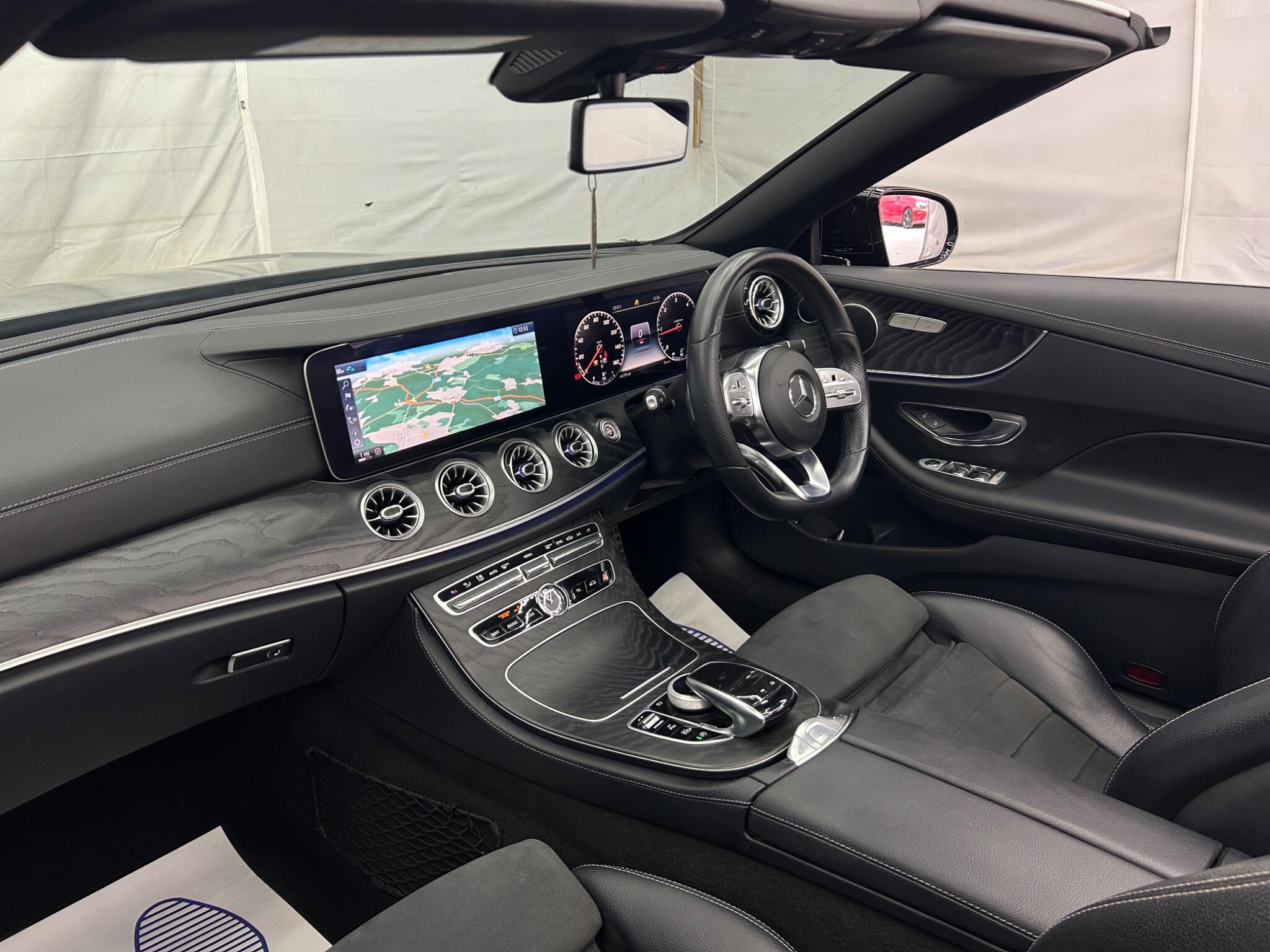Mercedes-Benz E Class view 19