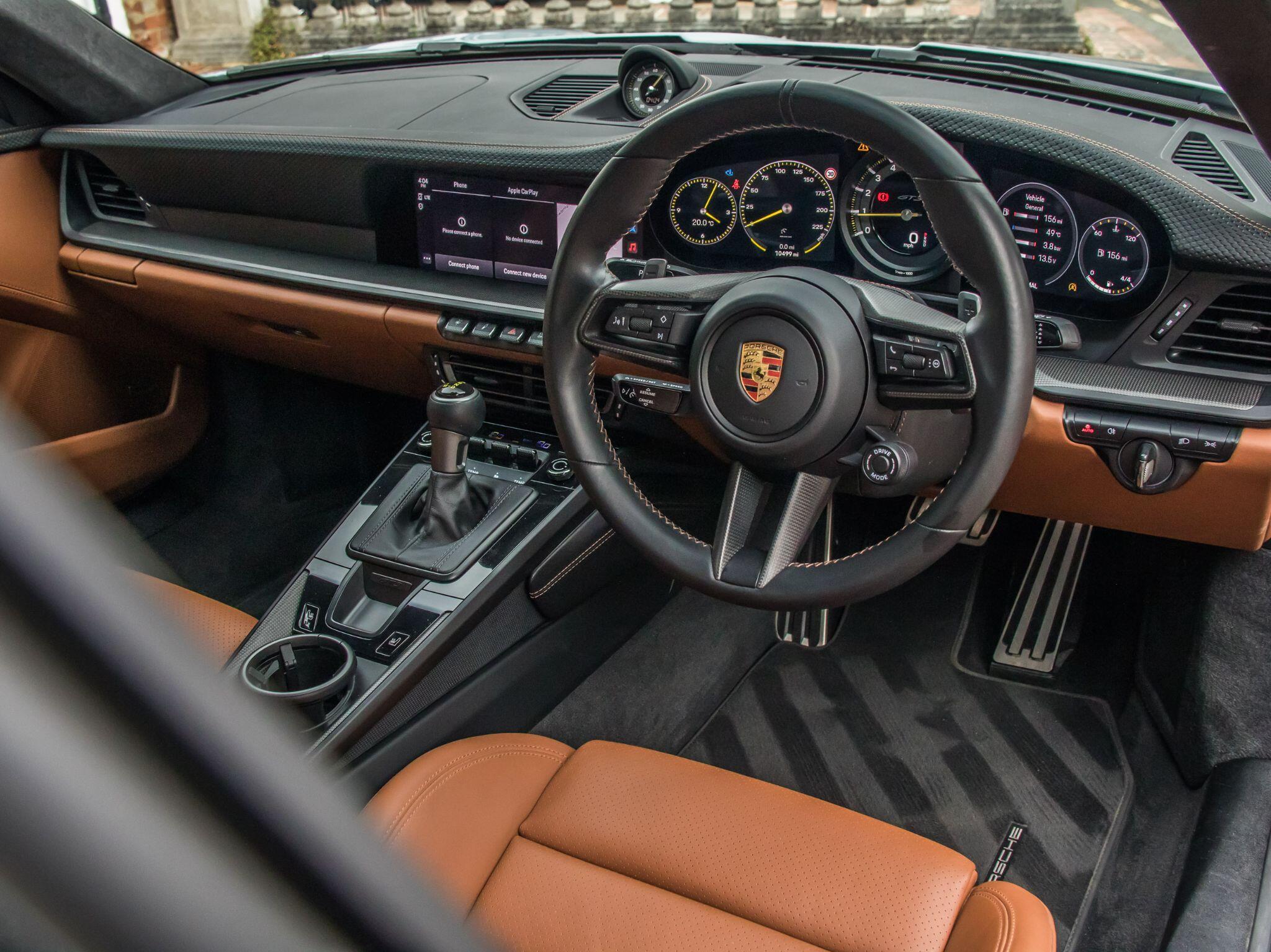 Porsche 911 view 23