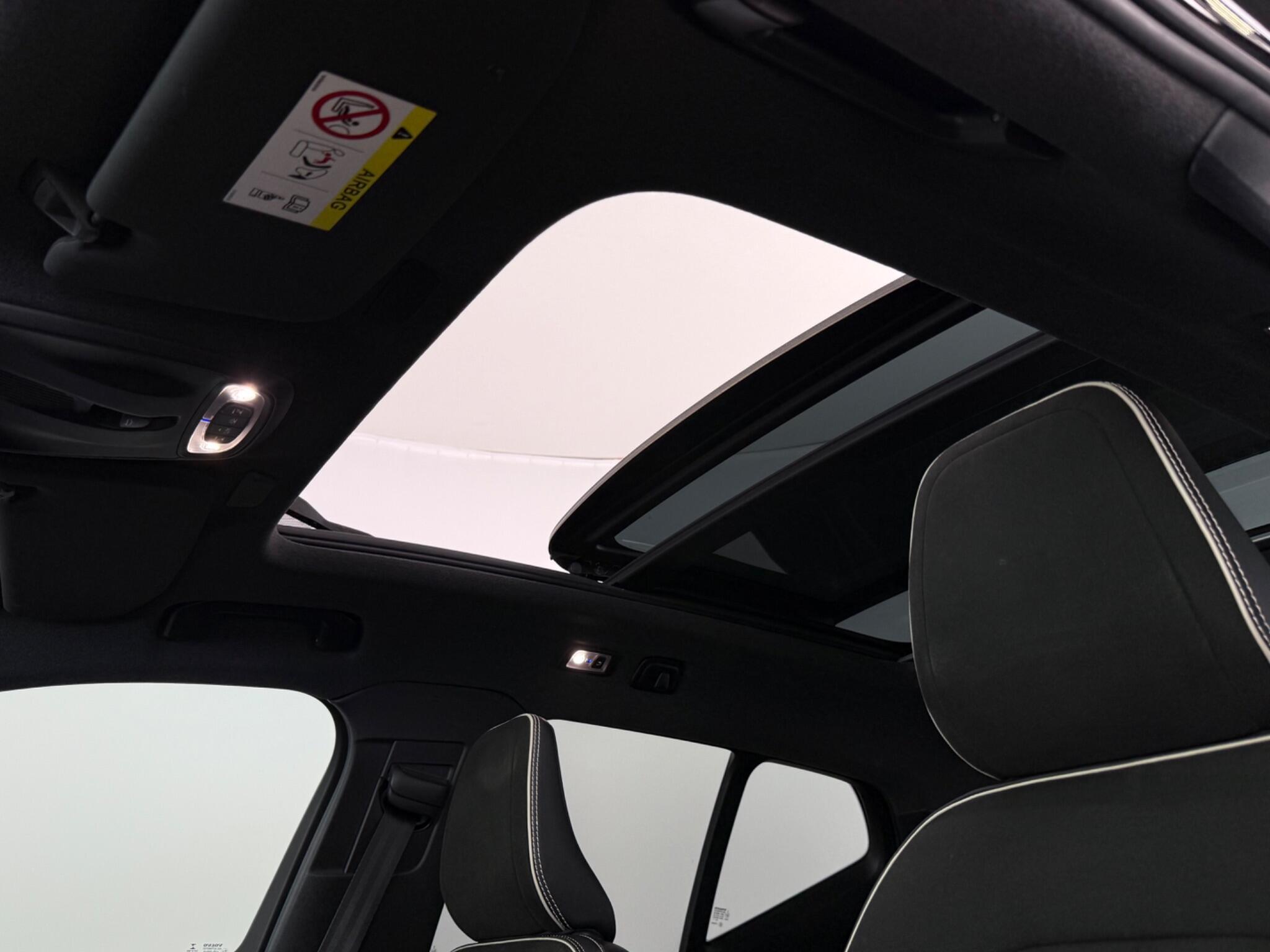 Volvo XC40 view 30