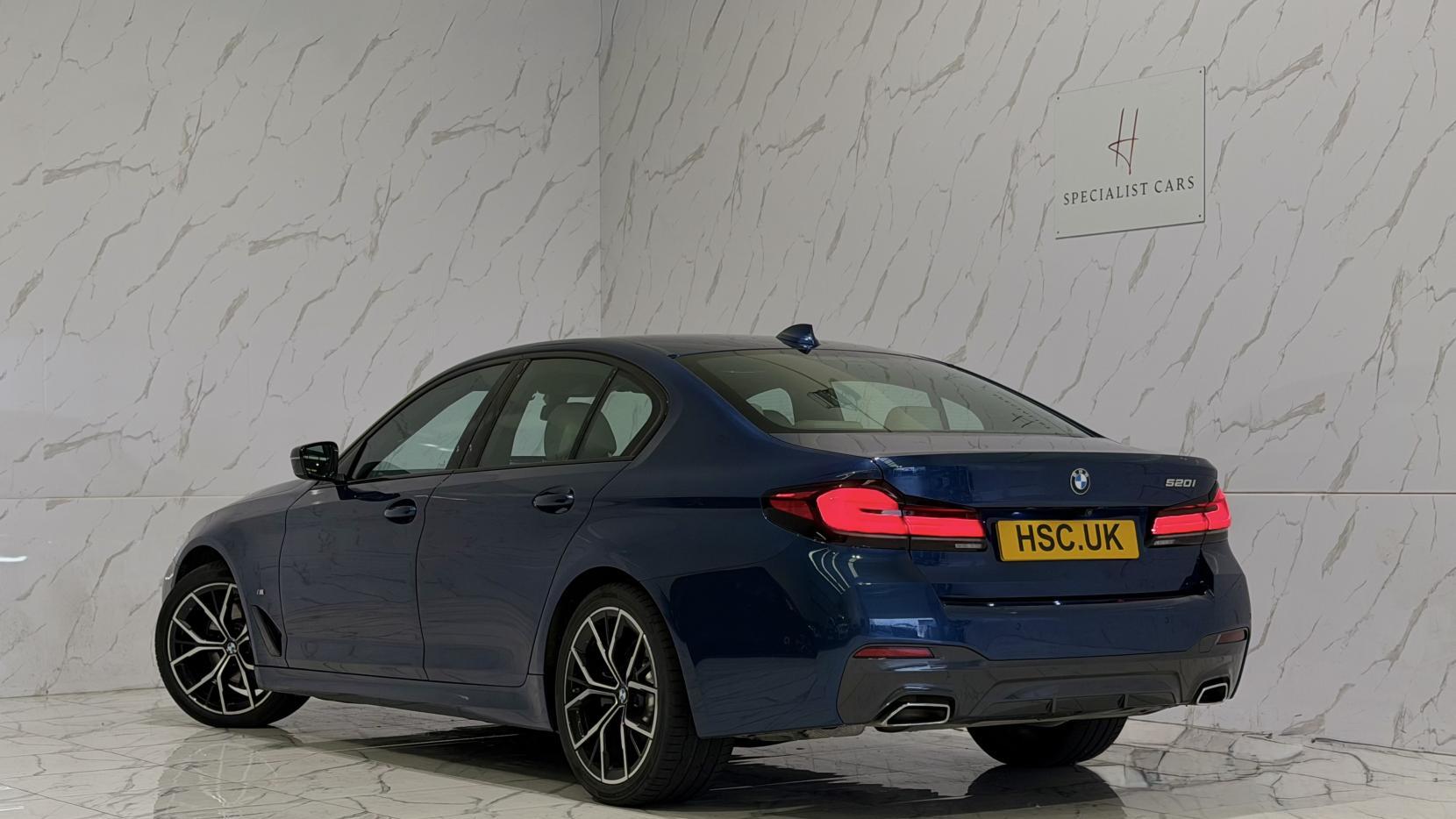 BMW 5 Series view 8