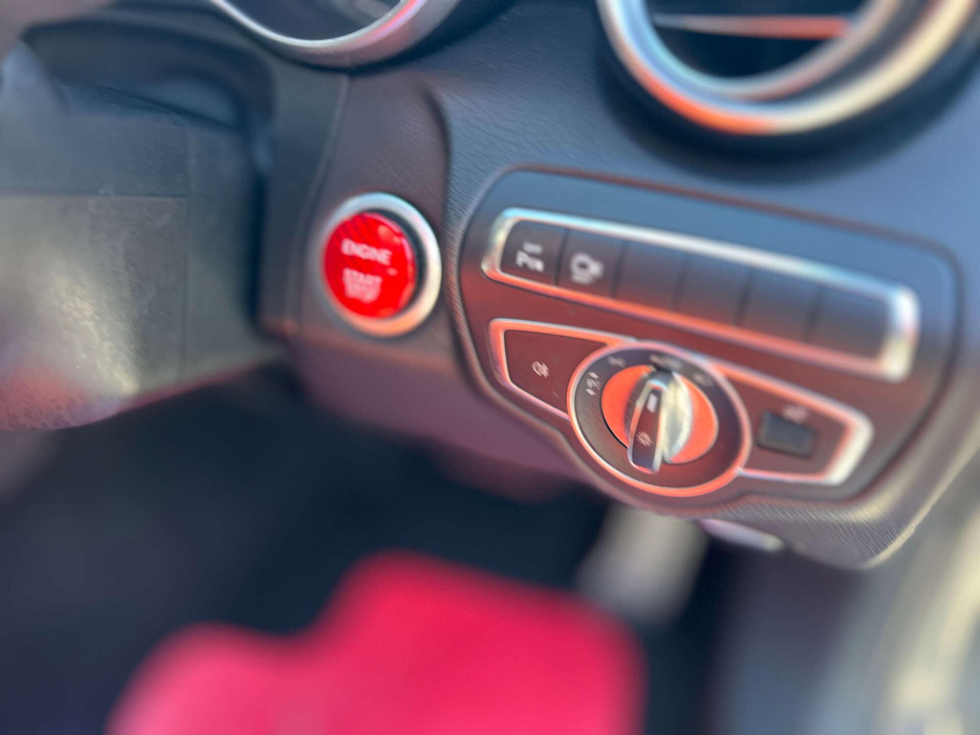 Mercedes-Benz C Class view 22