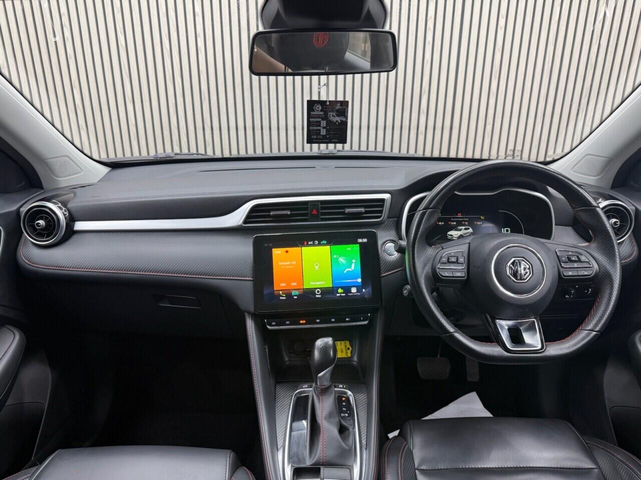 MG ZS view 8