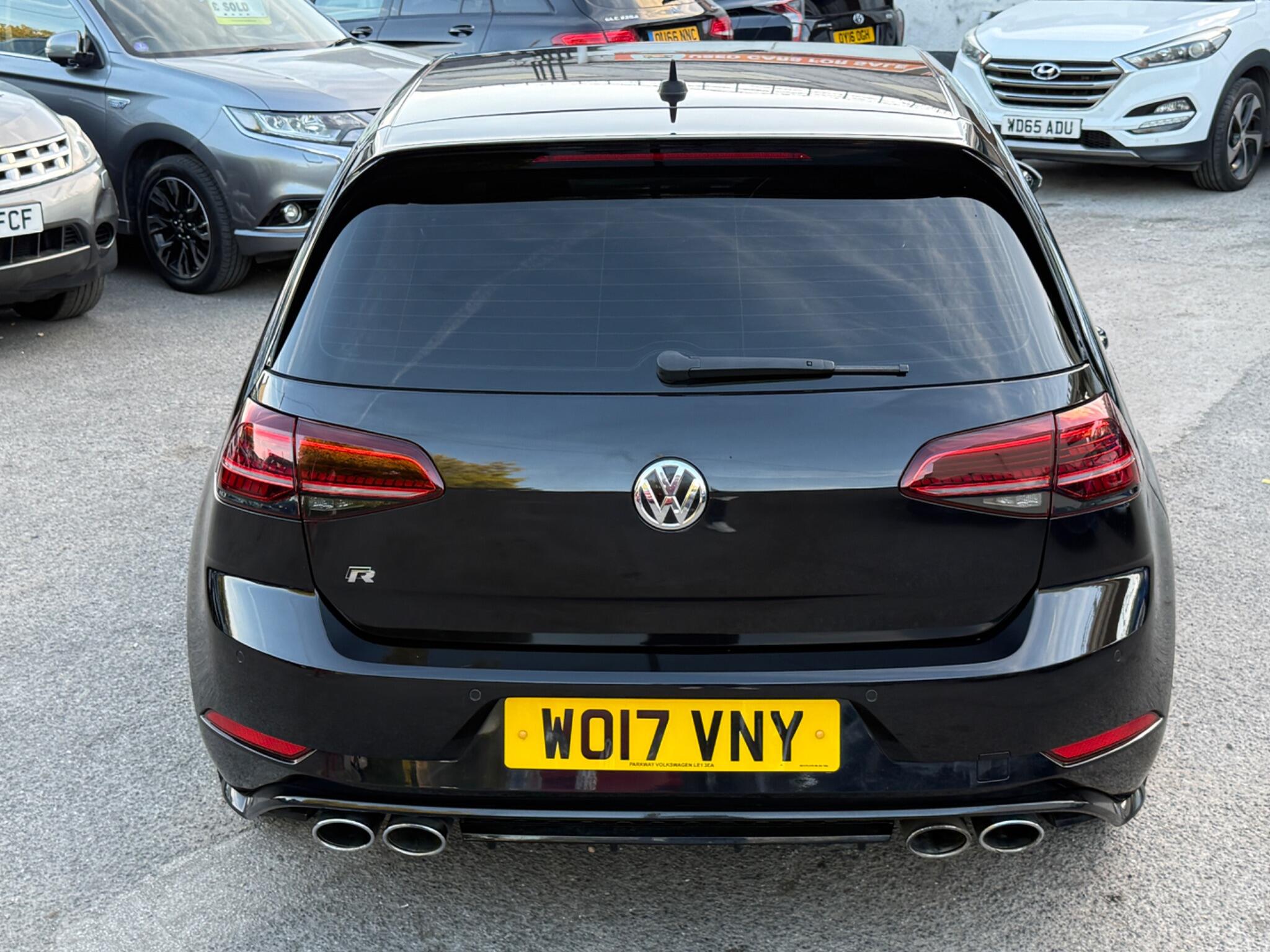 Volkswagen Golf - Image 16