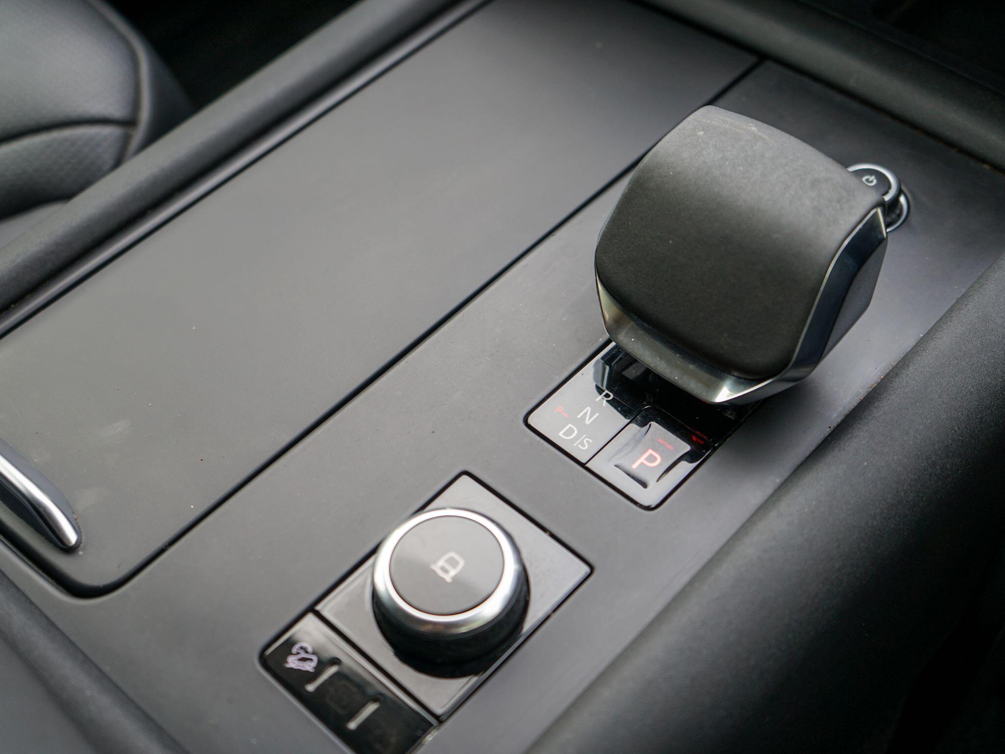 Land Rover Discovery 3 view 39