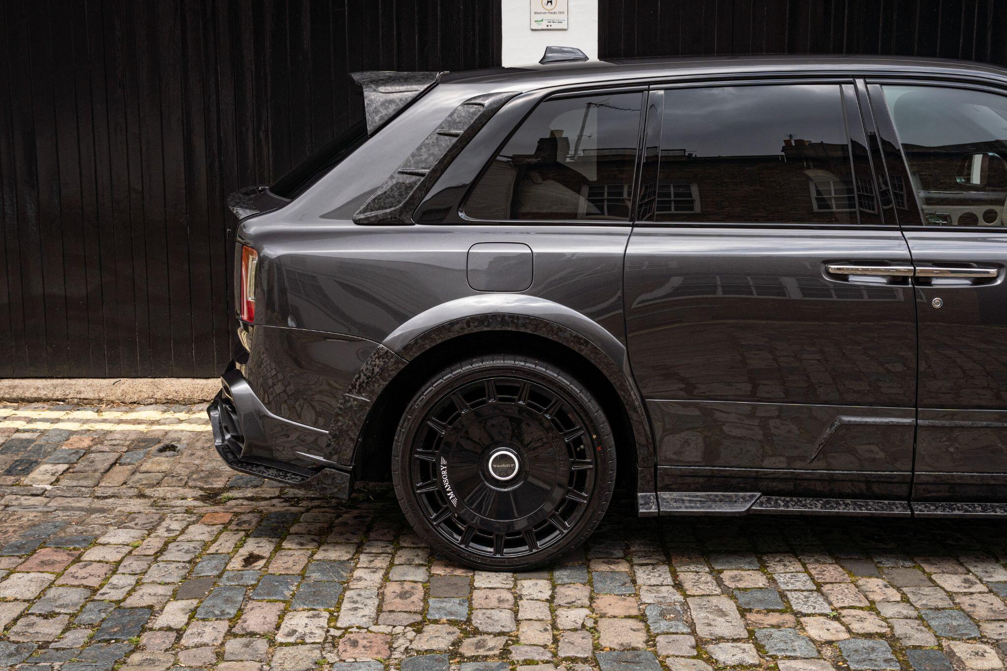 Rolls-Royce Cullinan view 41