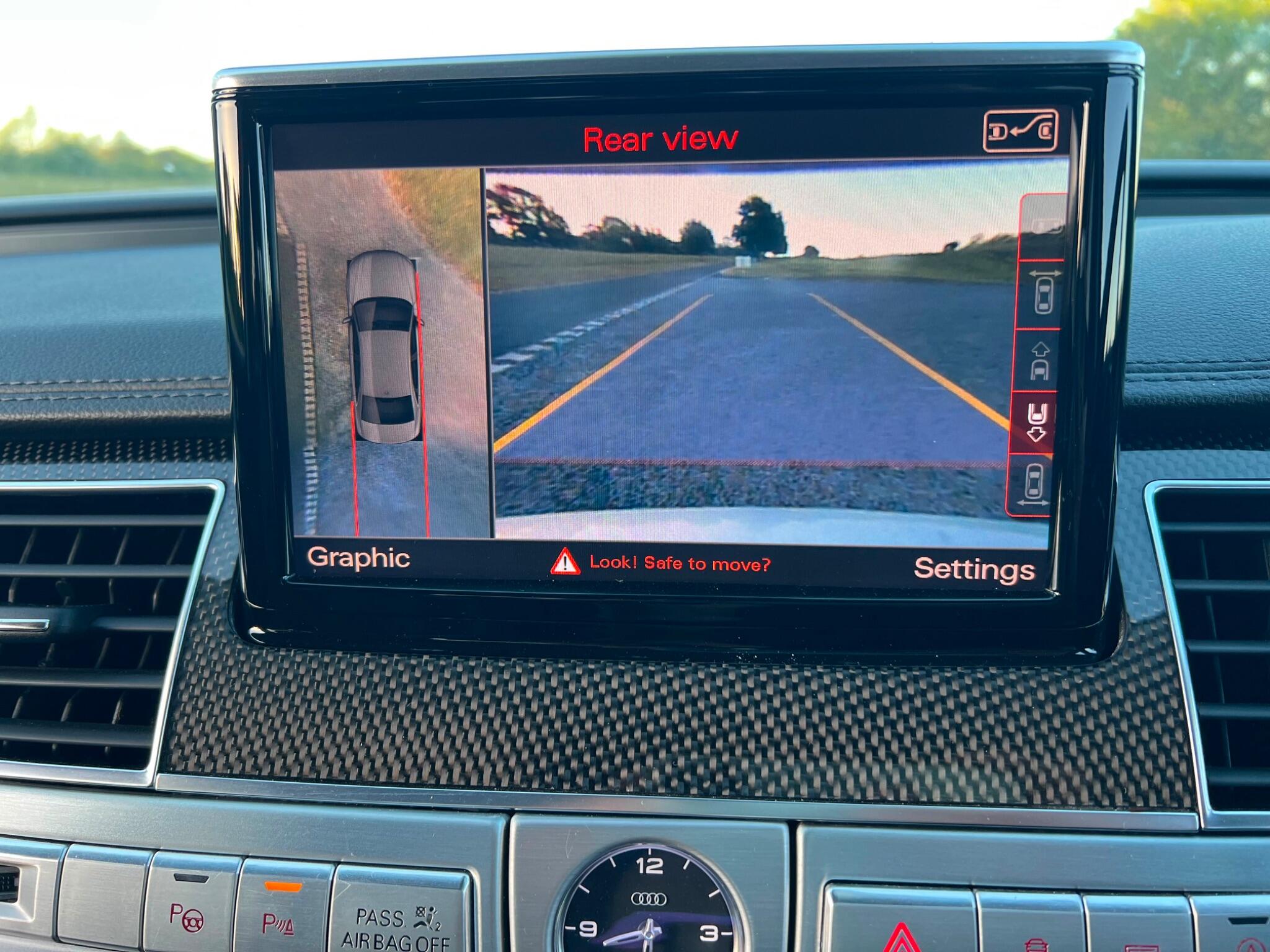 Audi A8 view 14