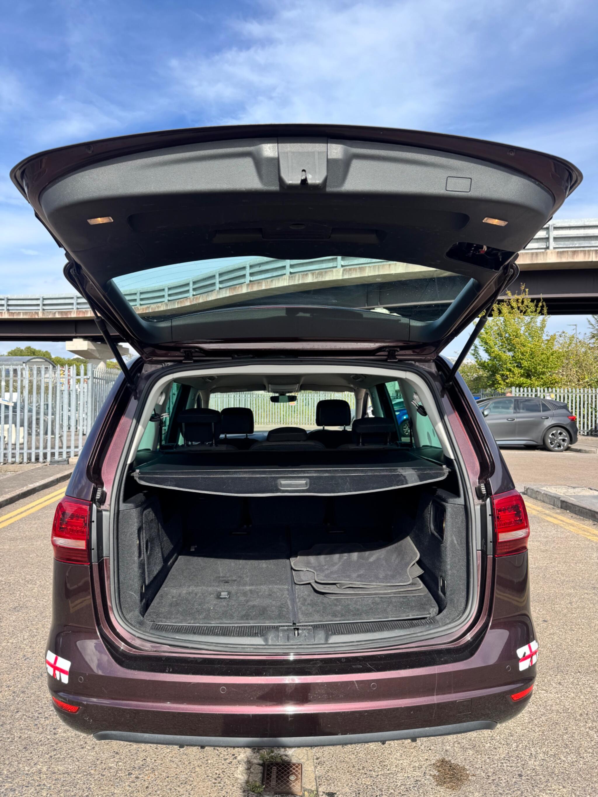 Volkswagen Sharan view 41