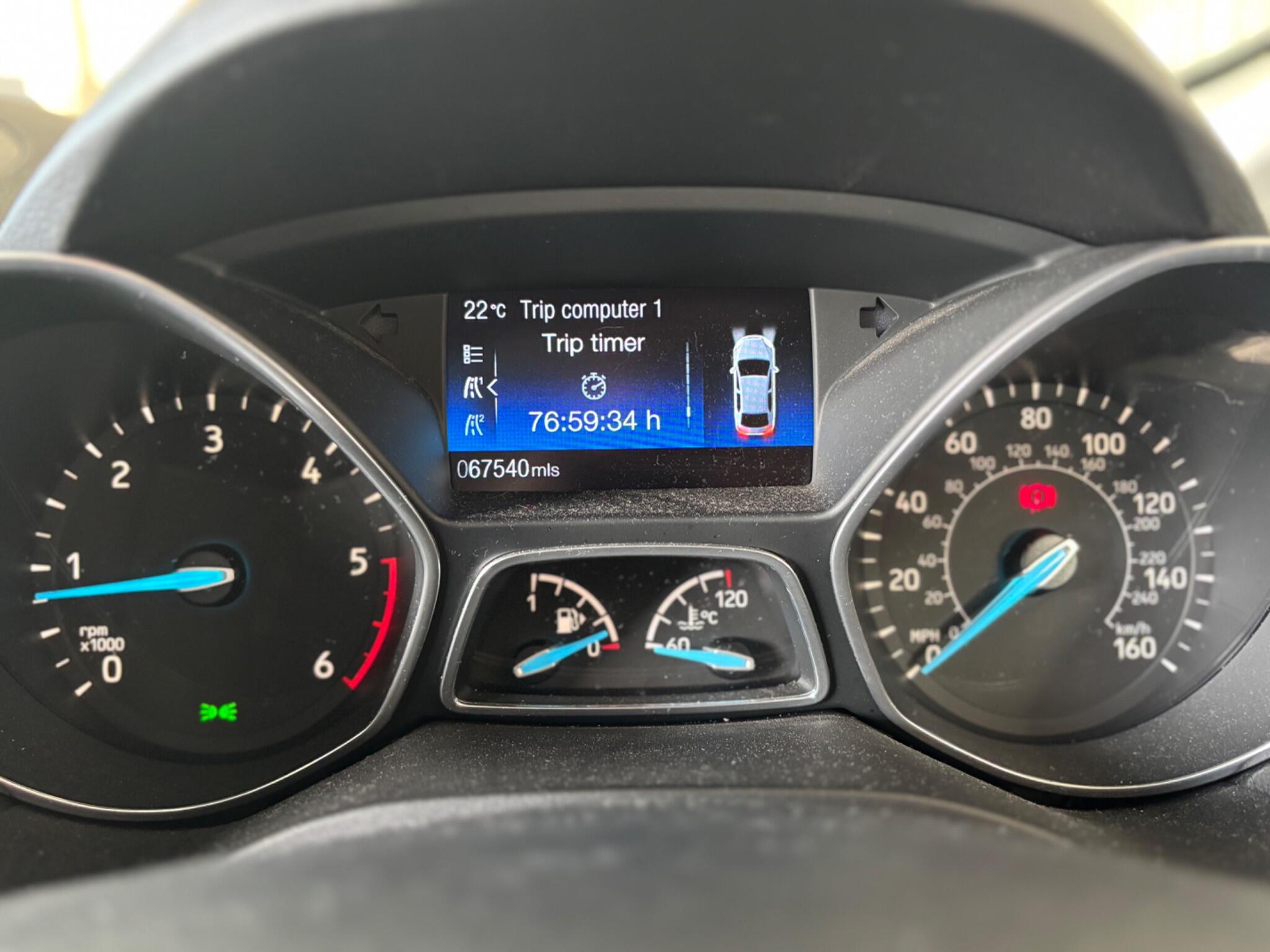 Ford C-Max view 25