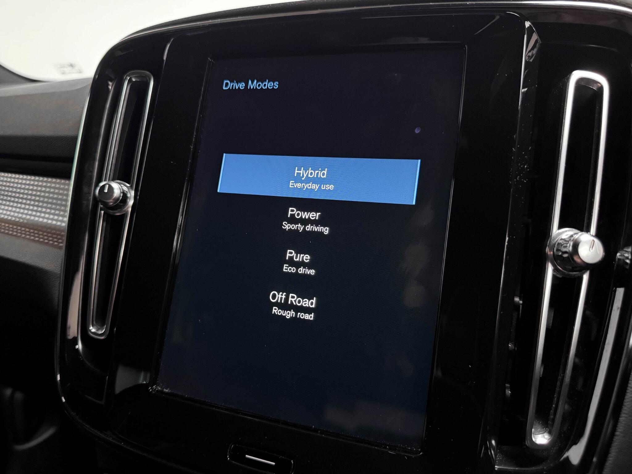 Volvo XC40 view 48