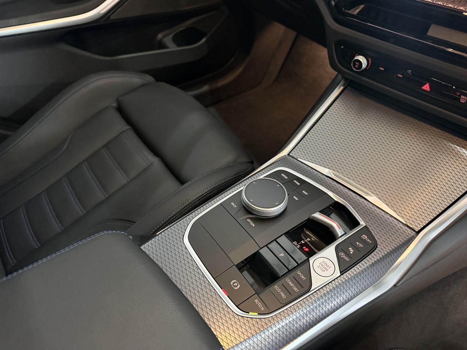 BMW 3 Series view 13