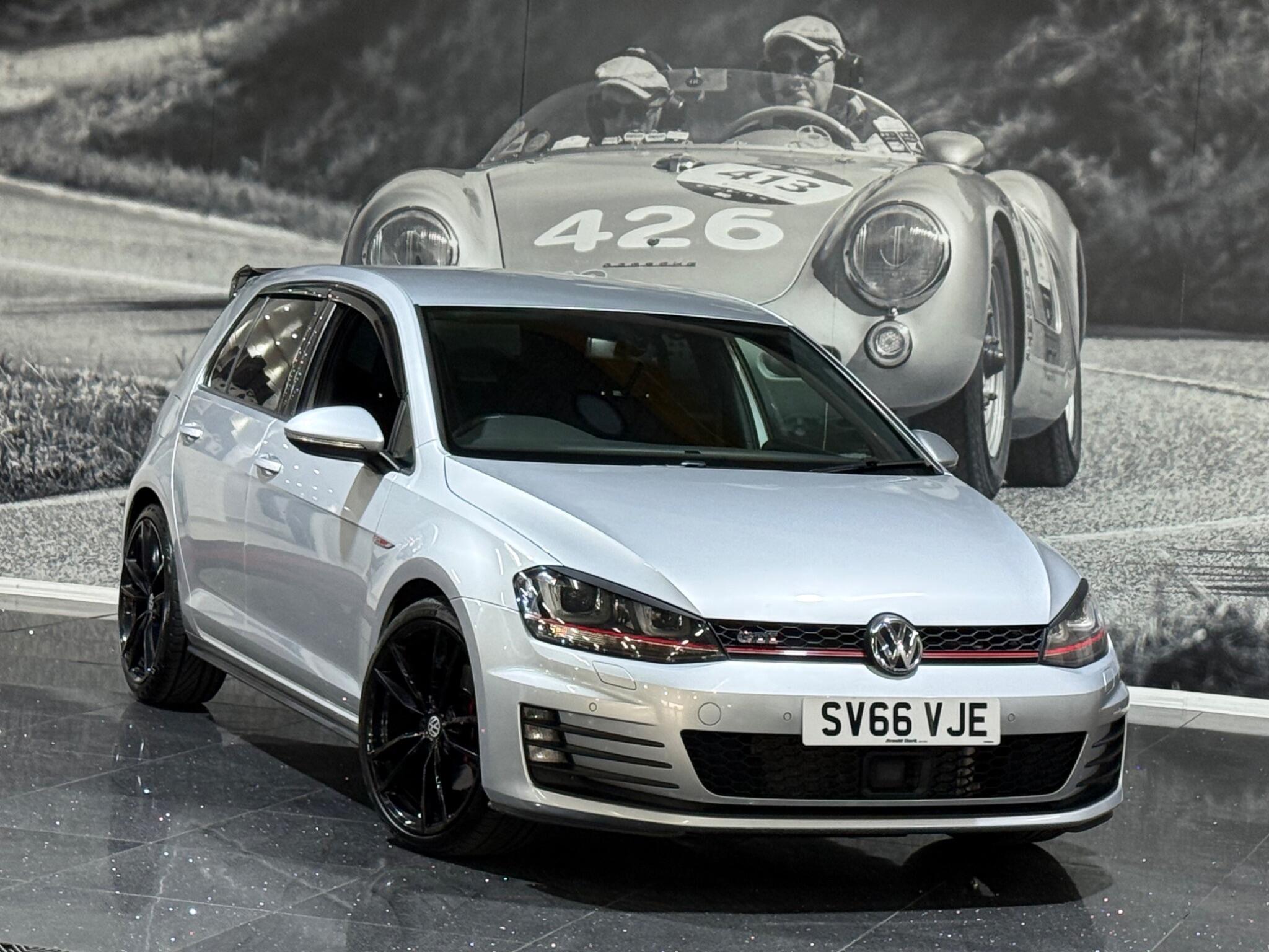 Volkswagen Golf view 27