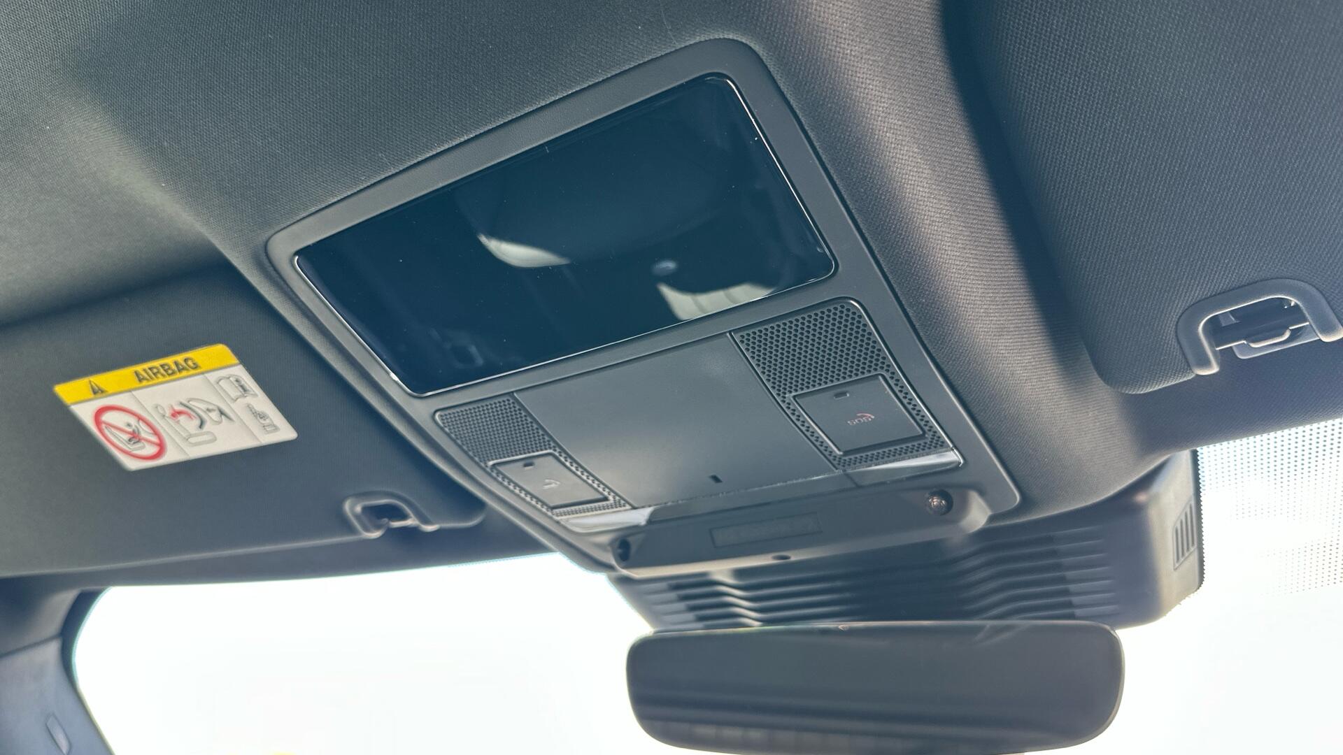 Land Rover Discovery view 53