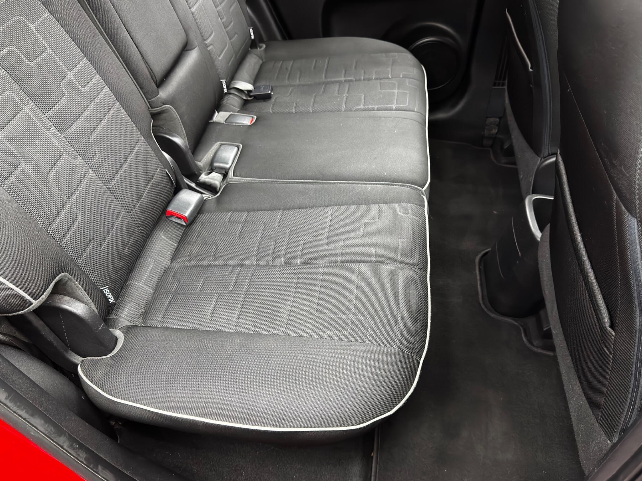 Kia Venga view 16