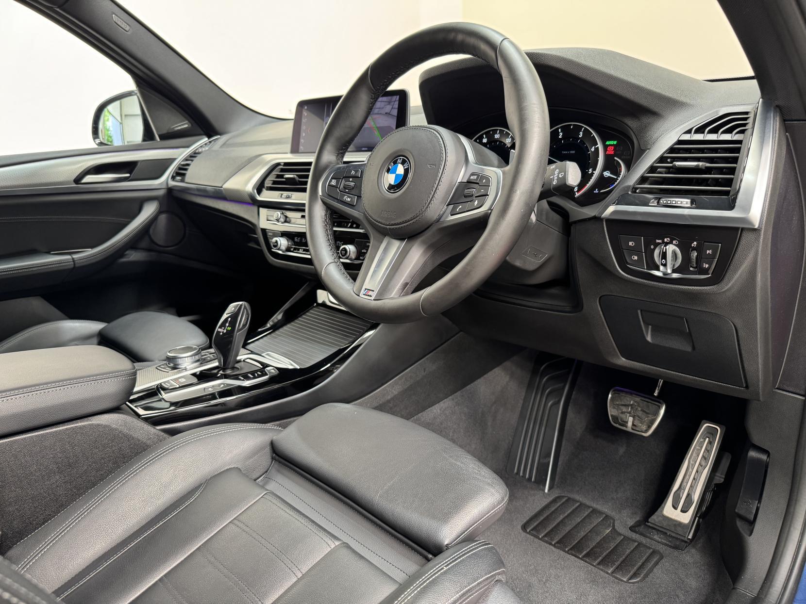BMW X3 view 15