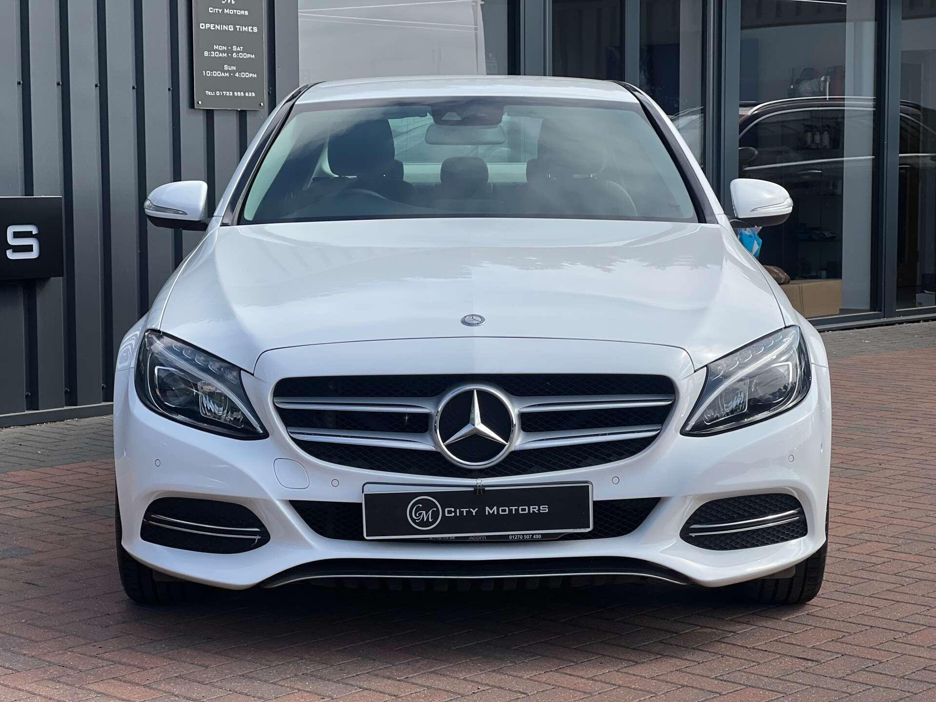 Mercedes-Benz C-Class view 4