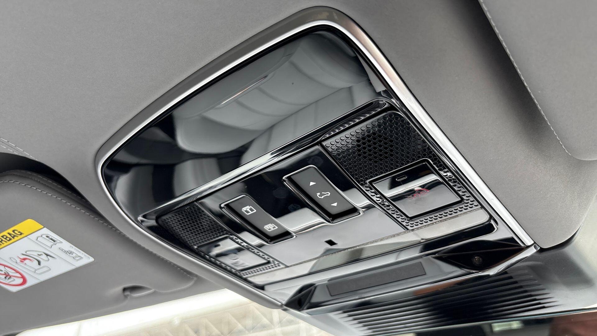 Land Rover Range Rover view 54