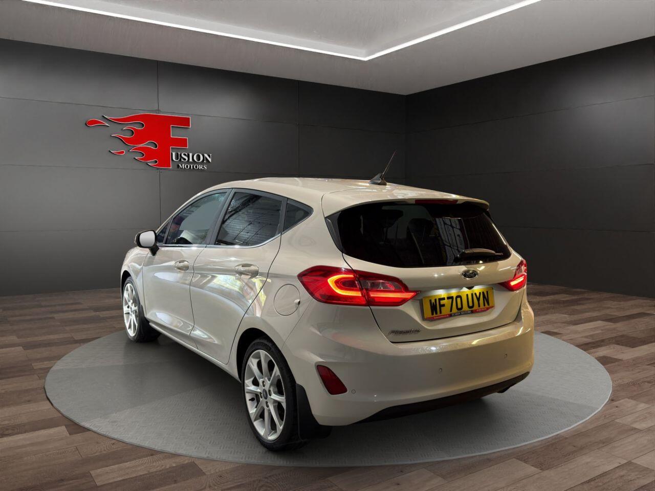 Ford Fiesta view 5
