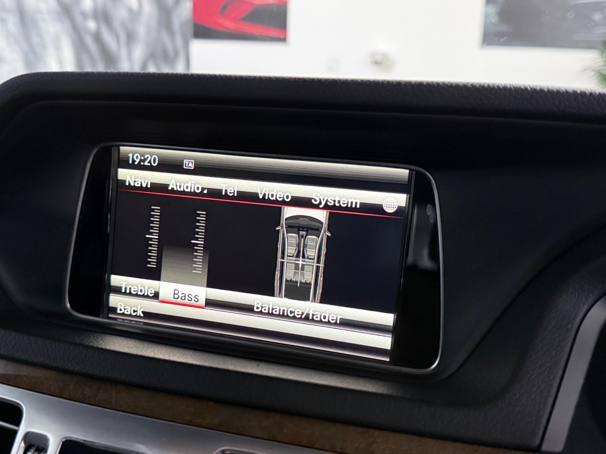 Mercedes-Benz E-Class view 44