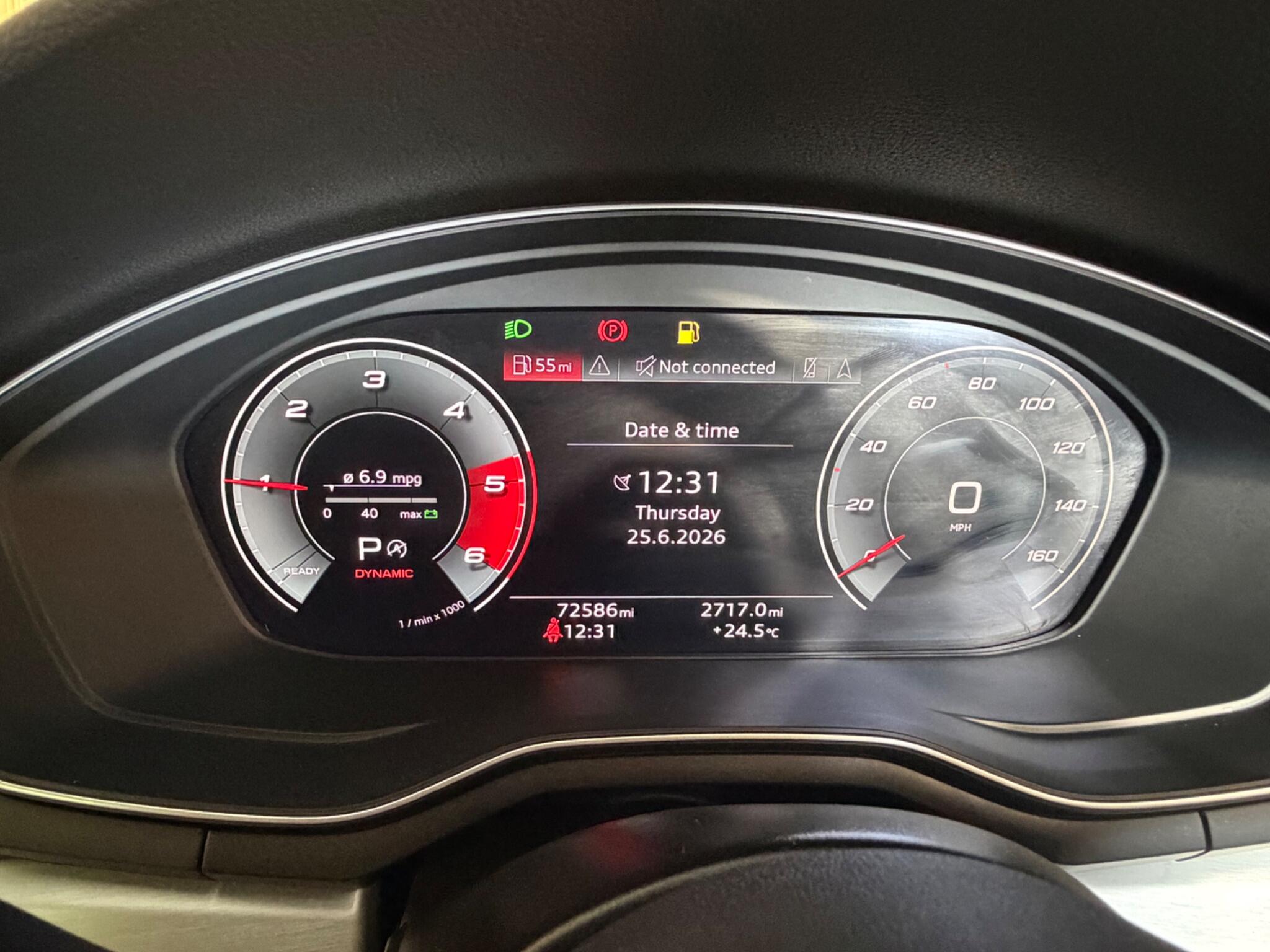 Audi A4 view 26
