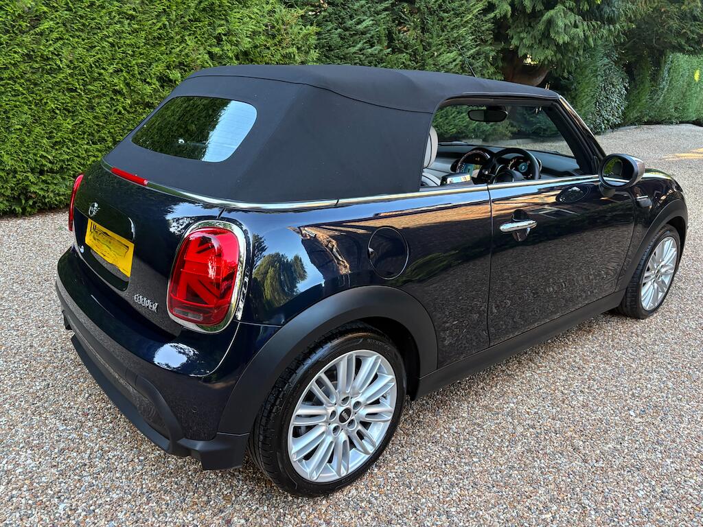 Mini Convertible view 2