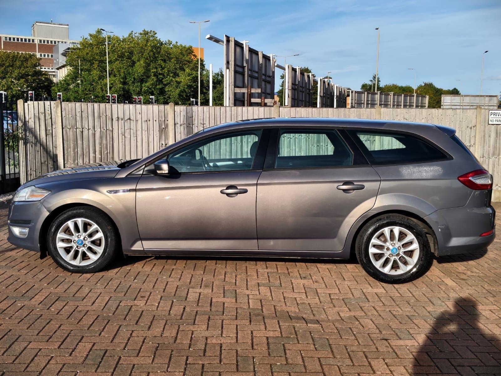 Ford Mondeo view 8
