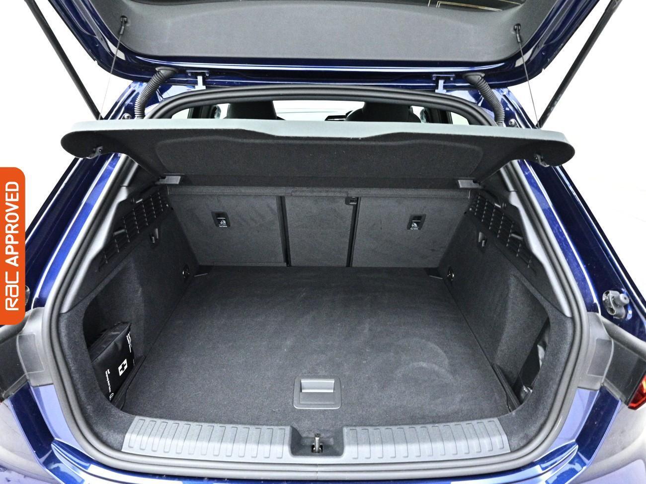 Audi A3 view 24