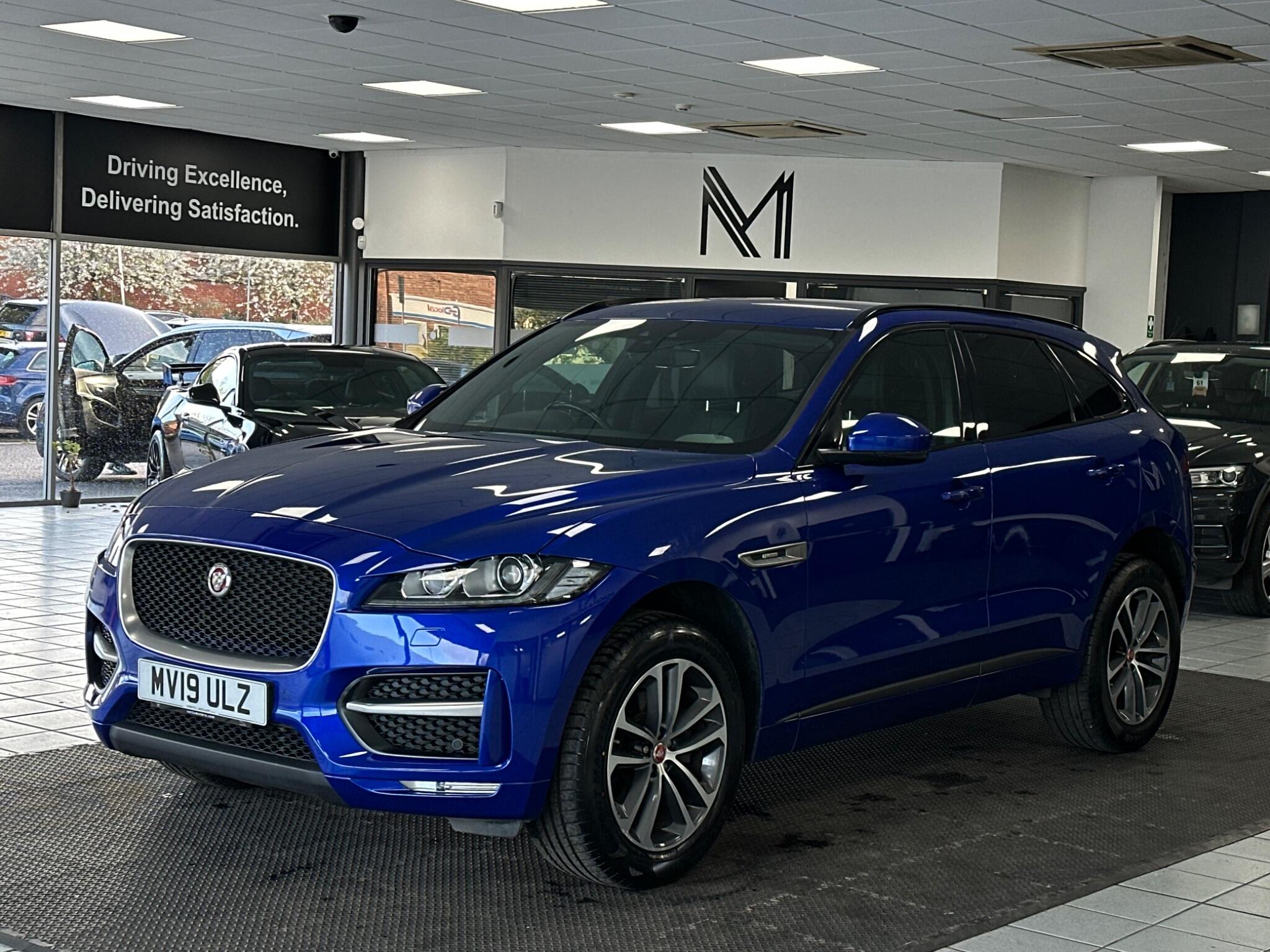 Jaguar F-Pace view 5