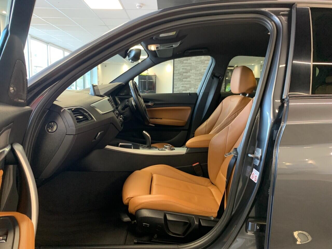 BMW 1 Series view 30