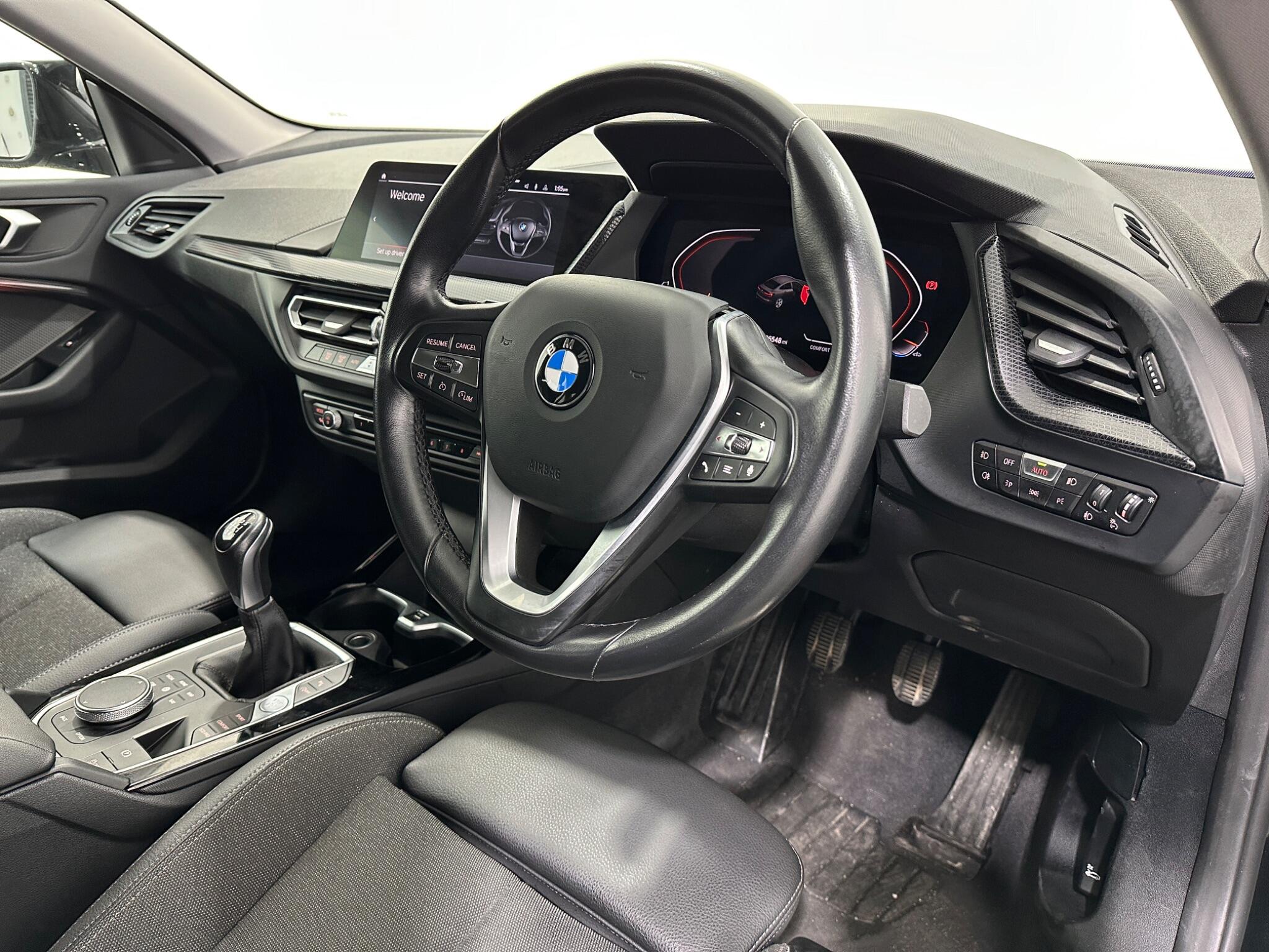 BMW 2 Series view 11