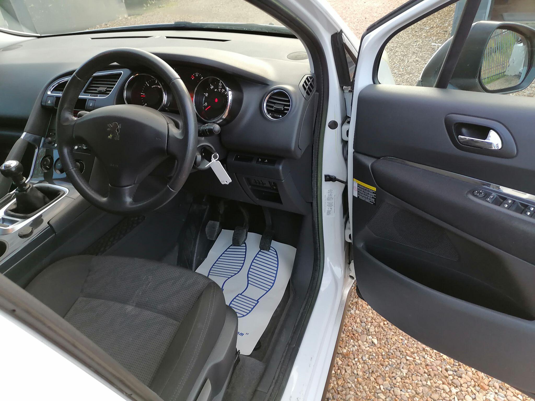 Peugeot 3008 view 26