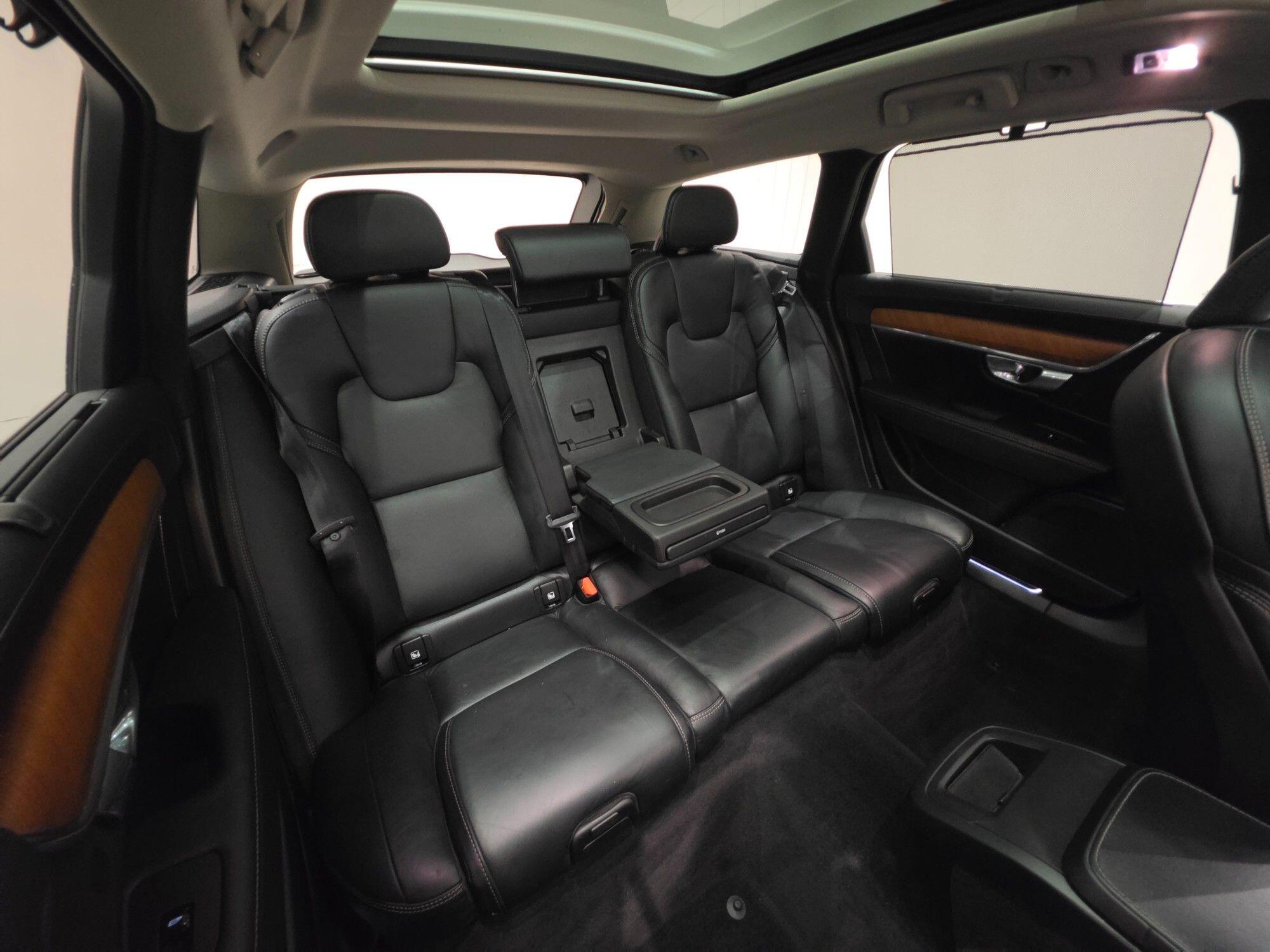 Volvo V90 view 22