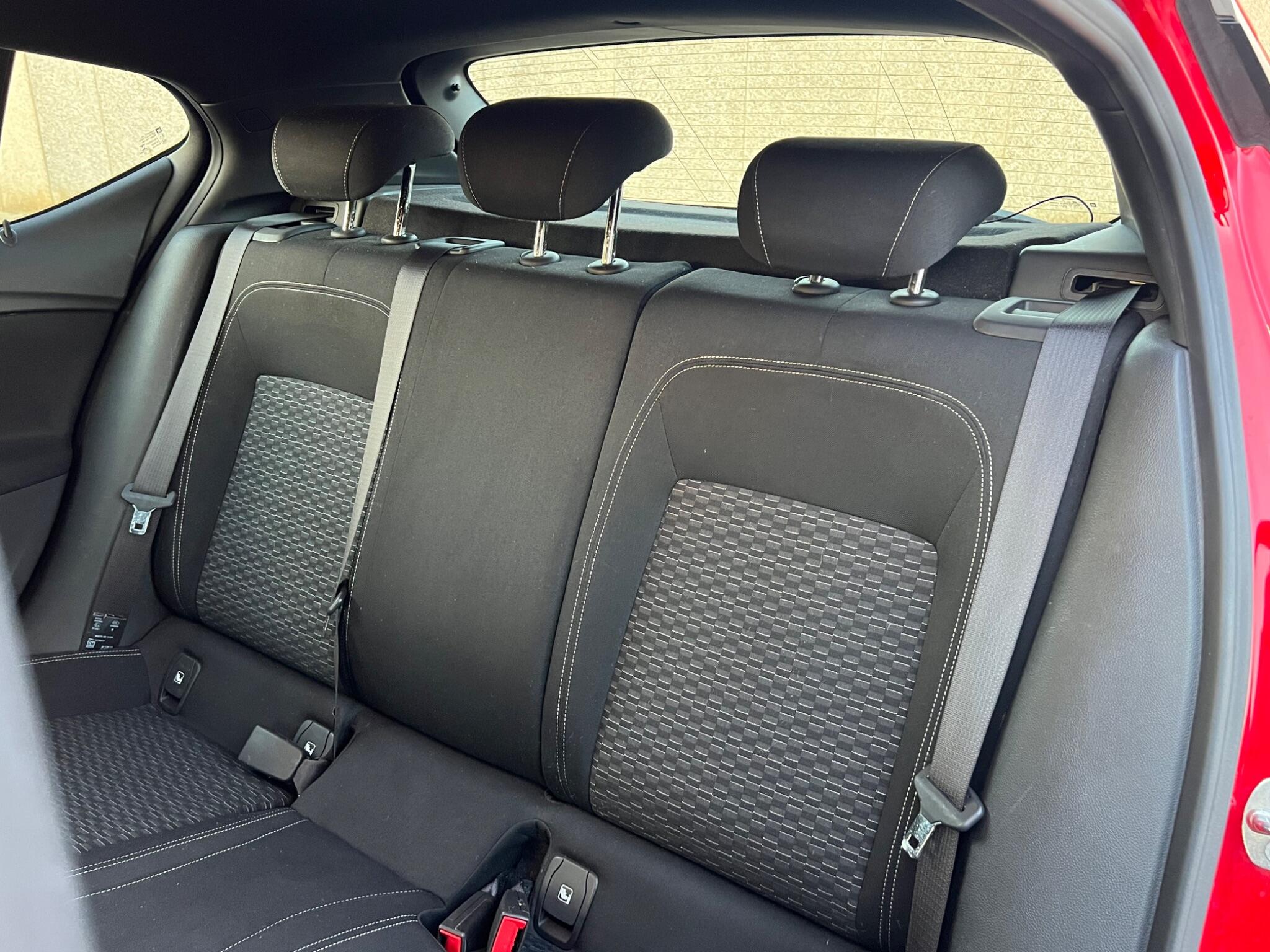 Vauxhall Astra view 15